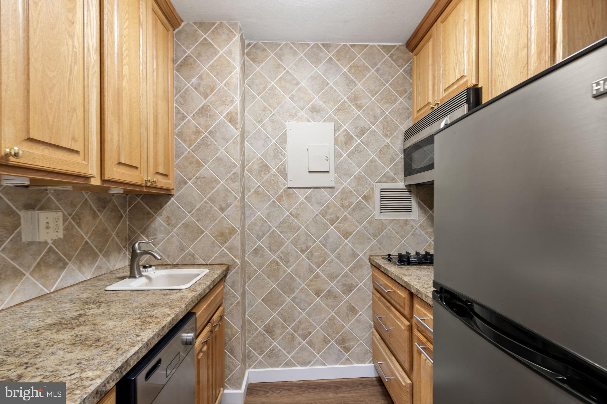 SOCIETY HILL - Residential Lease