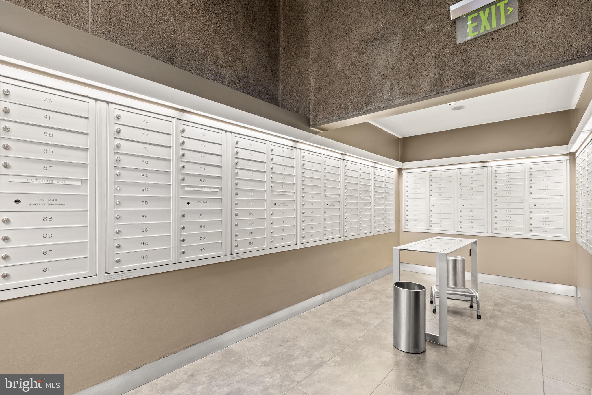 SOCIETY HILL - Residential Lease