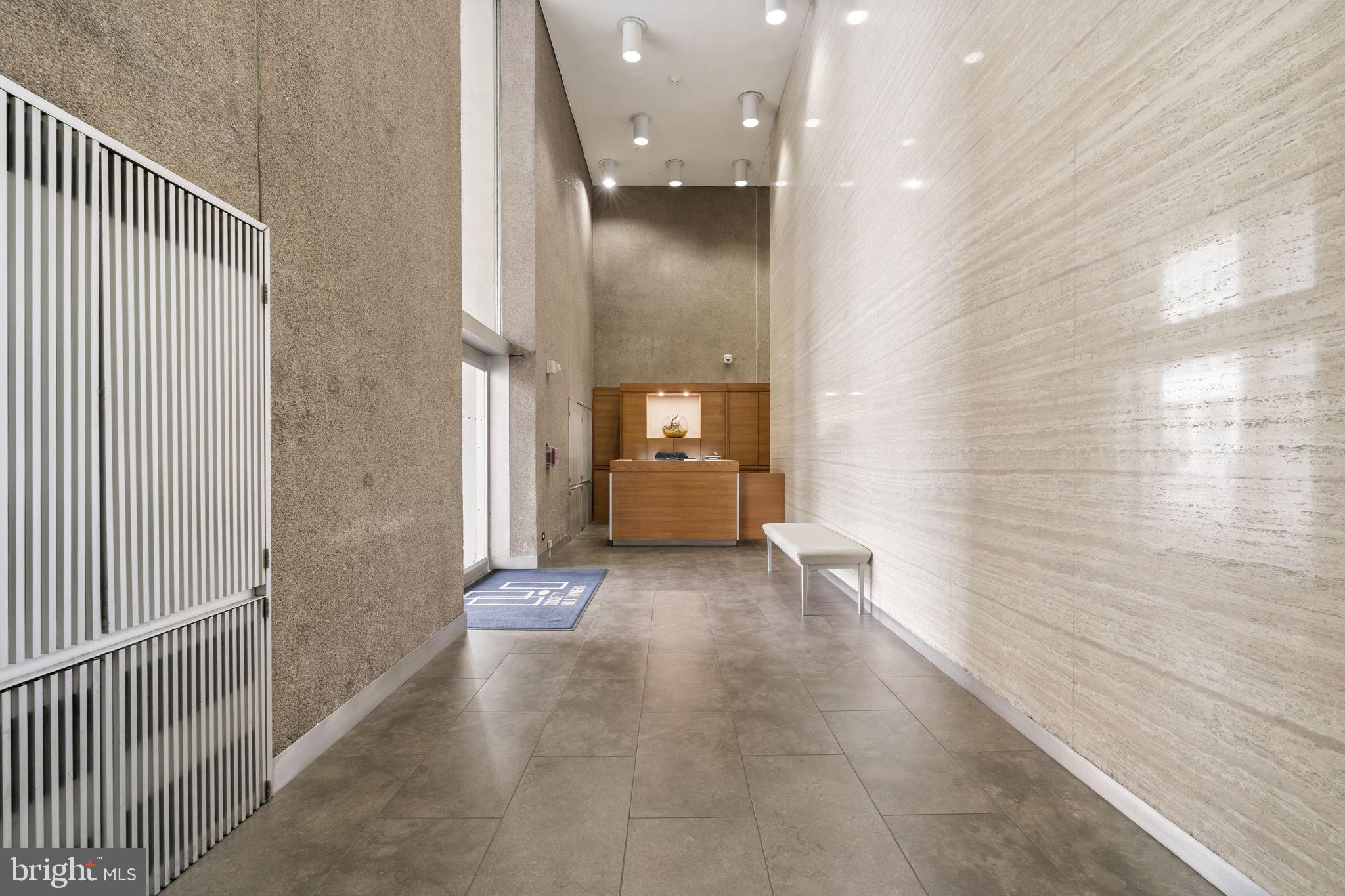 SOCIETY HILL - Residential Lease