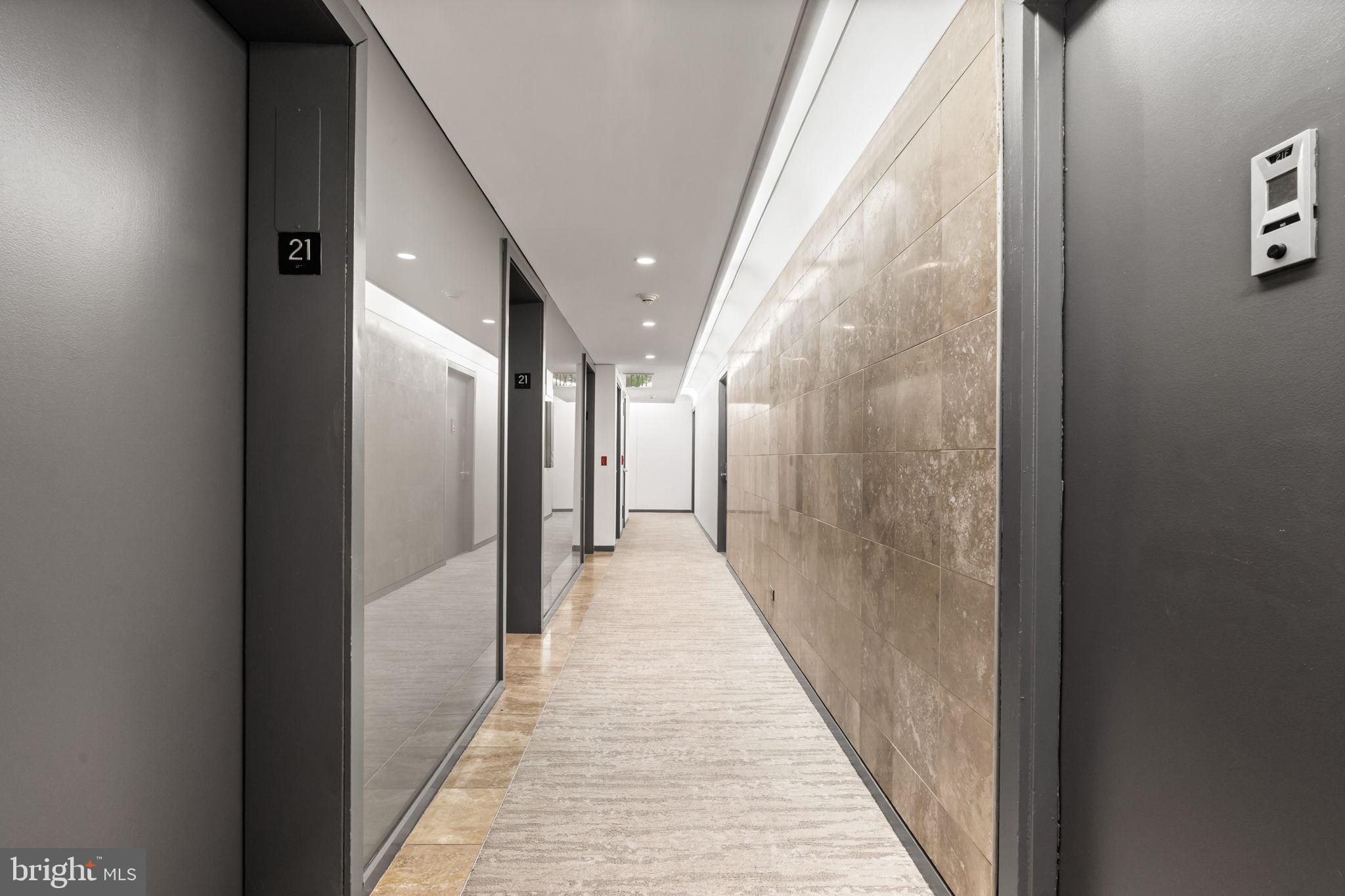 SOCIETY HILL - Residential Lease