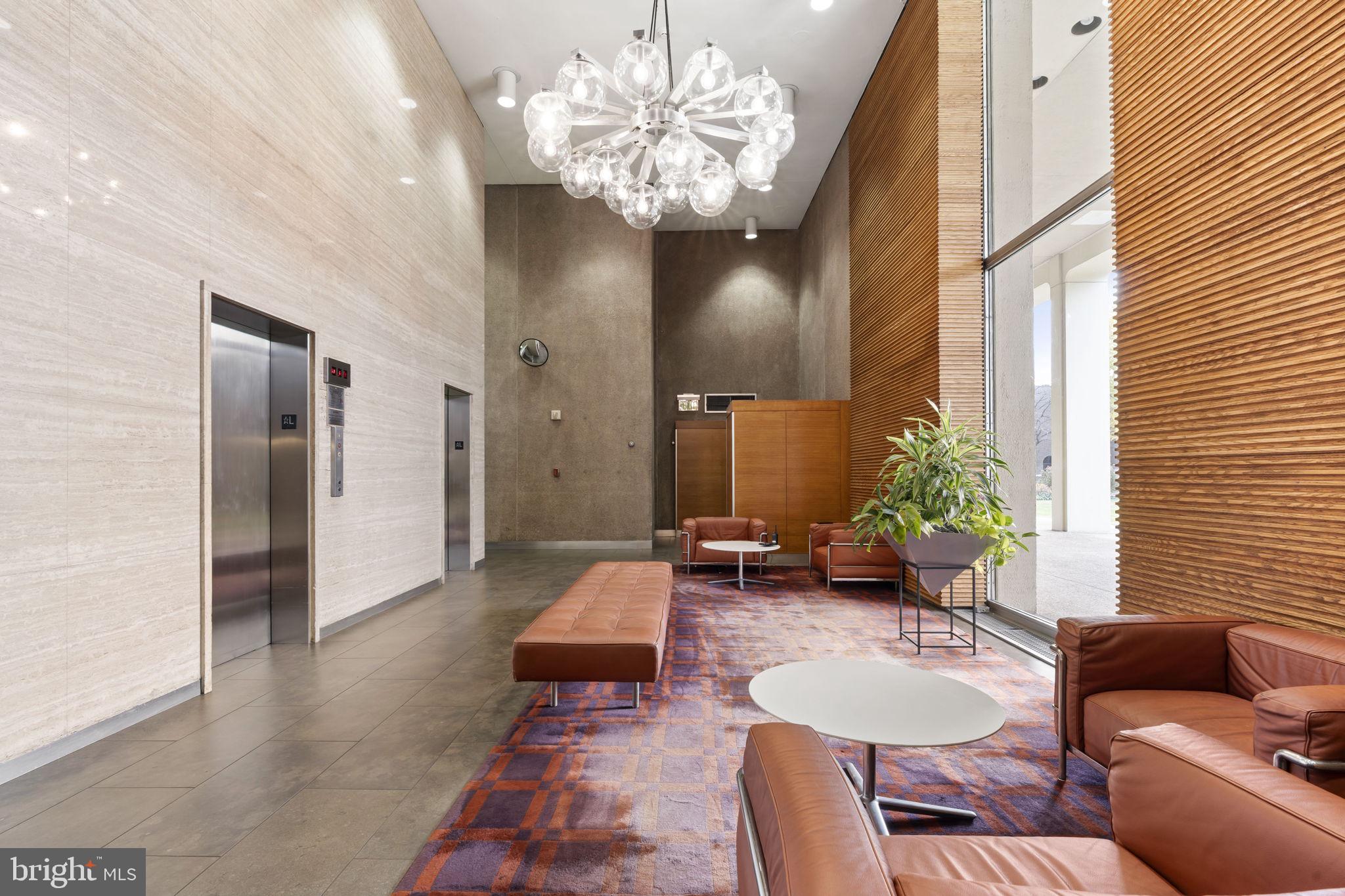 SOCIETY HILL - Residential Lease