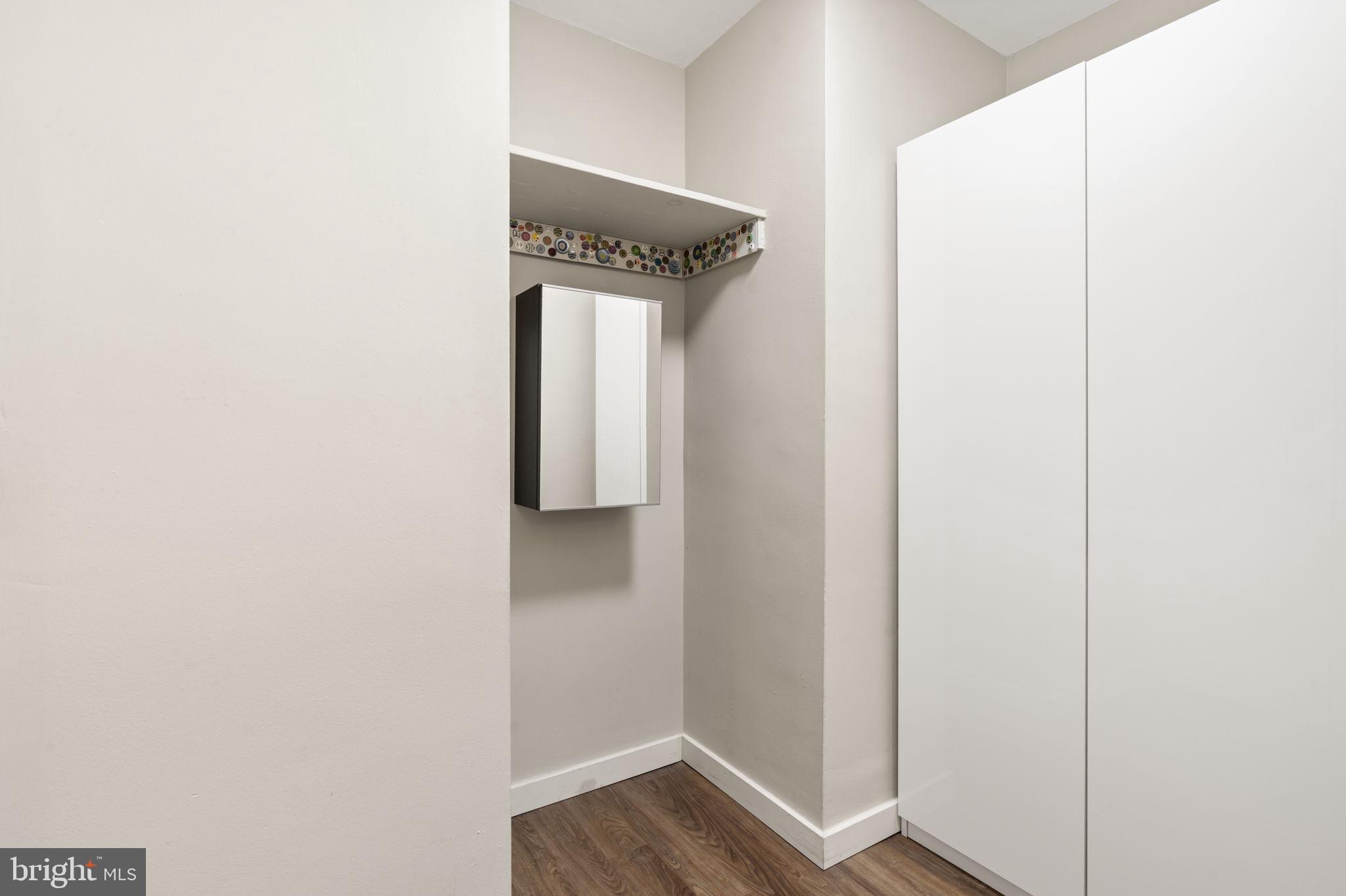 SOCIETY HILL - Residential Lease