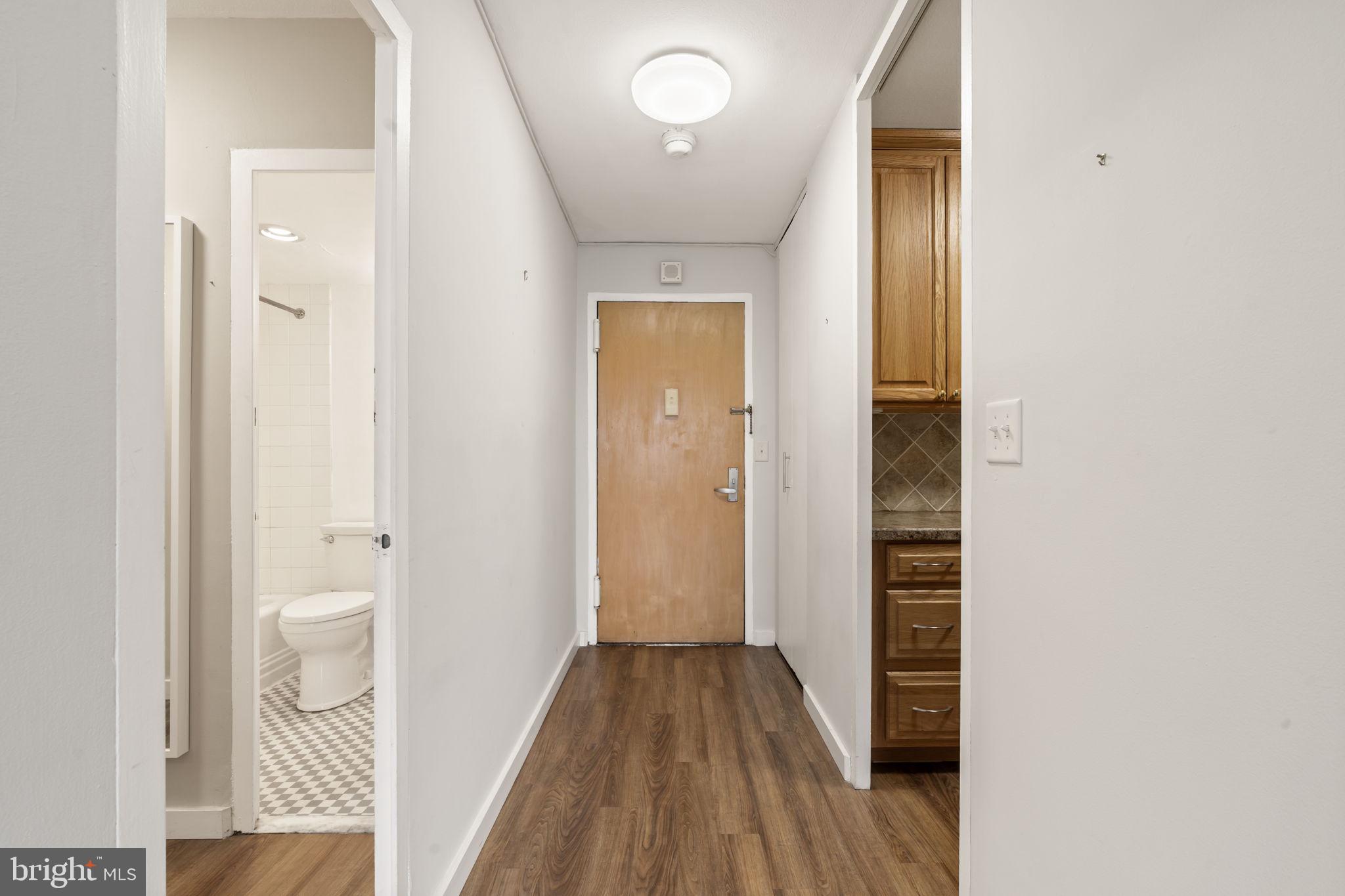 SOCIETY HILL - Residential Lease