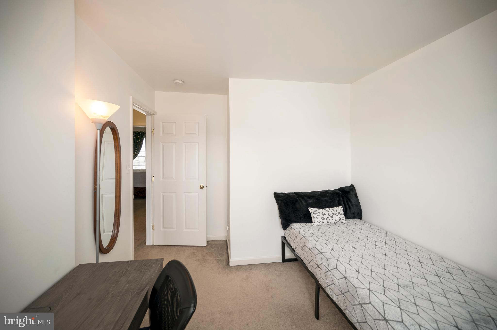 SALEM FIELDS - Residential