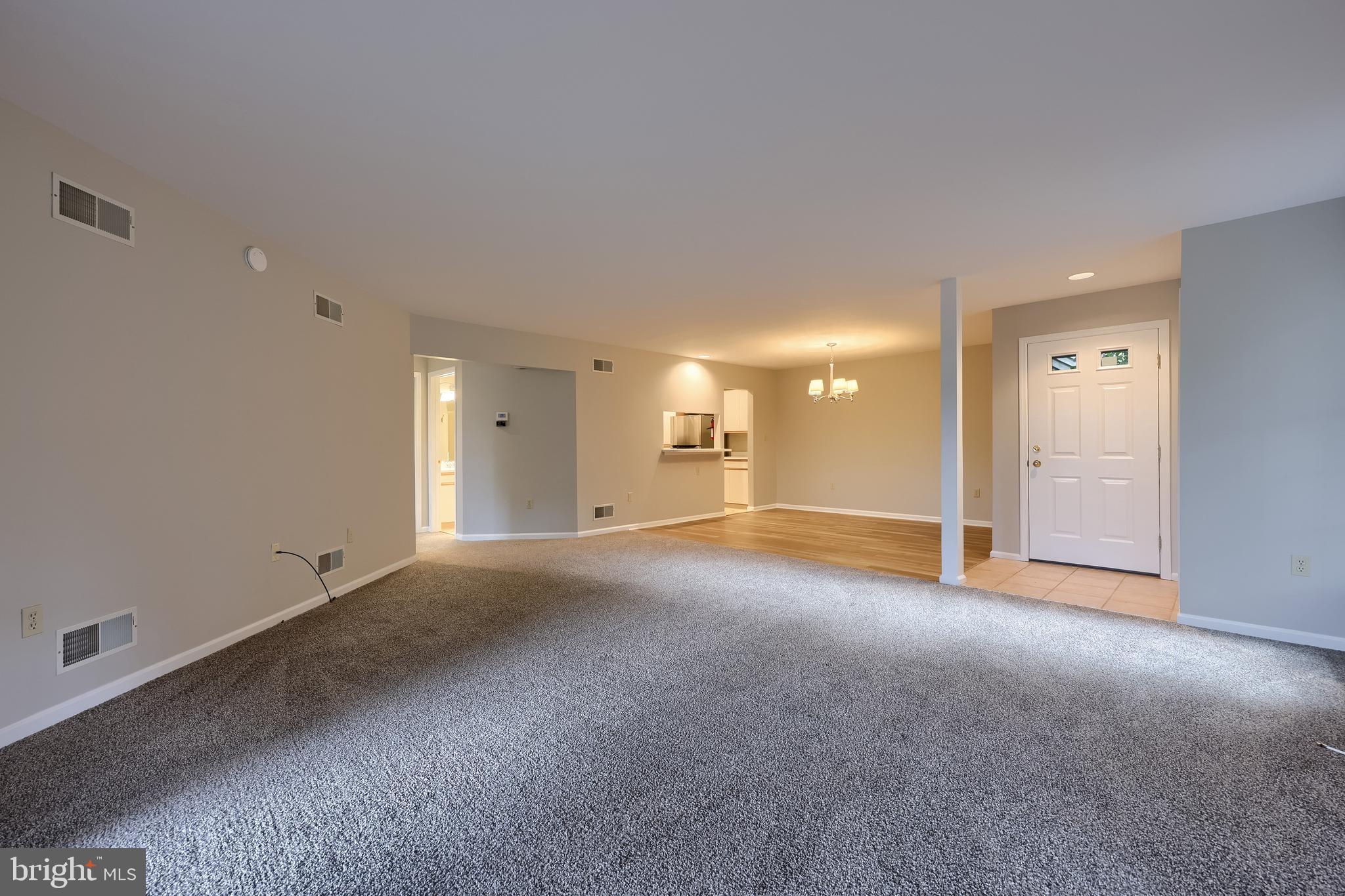 2028 MEADOW GLEN