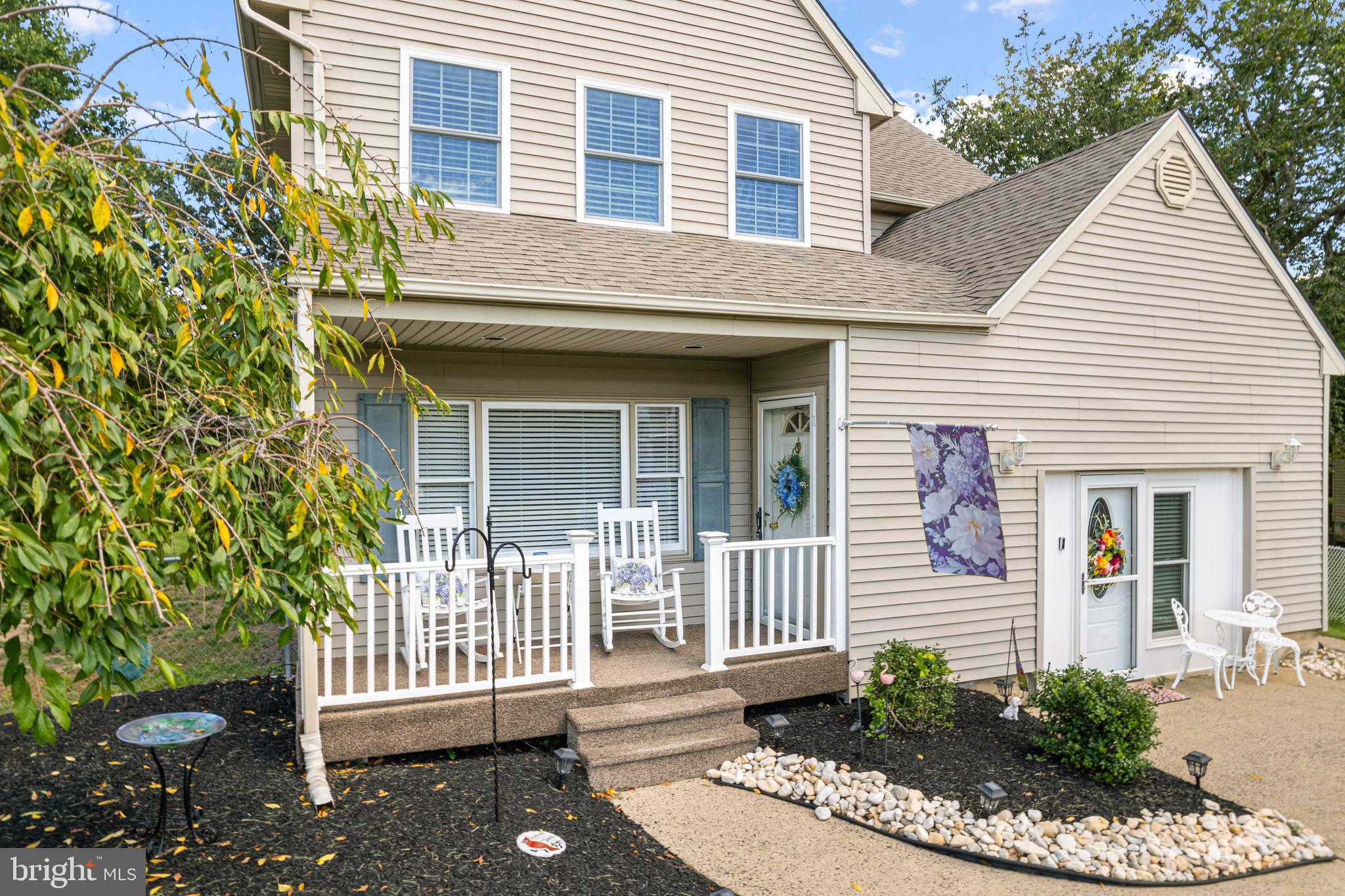 801 CLIFF ROAD