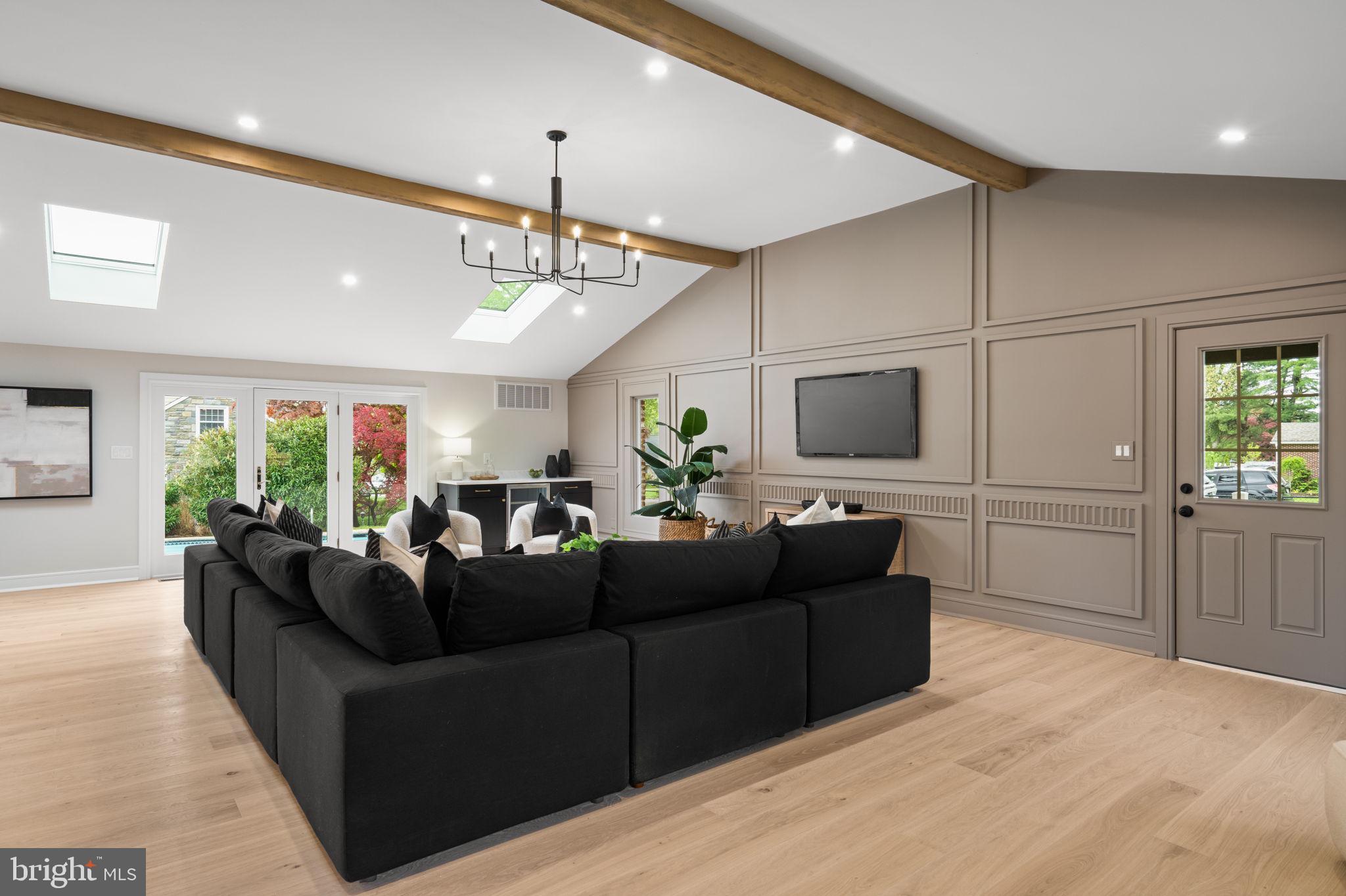 MERION GOLF MANOR - Residential