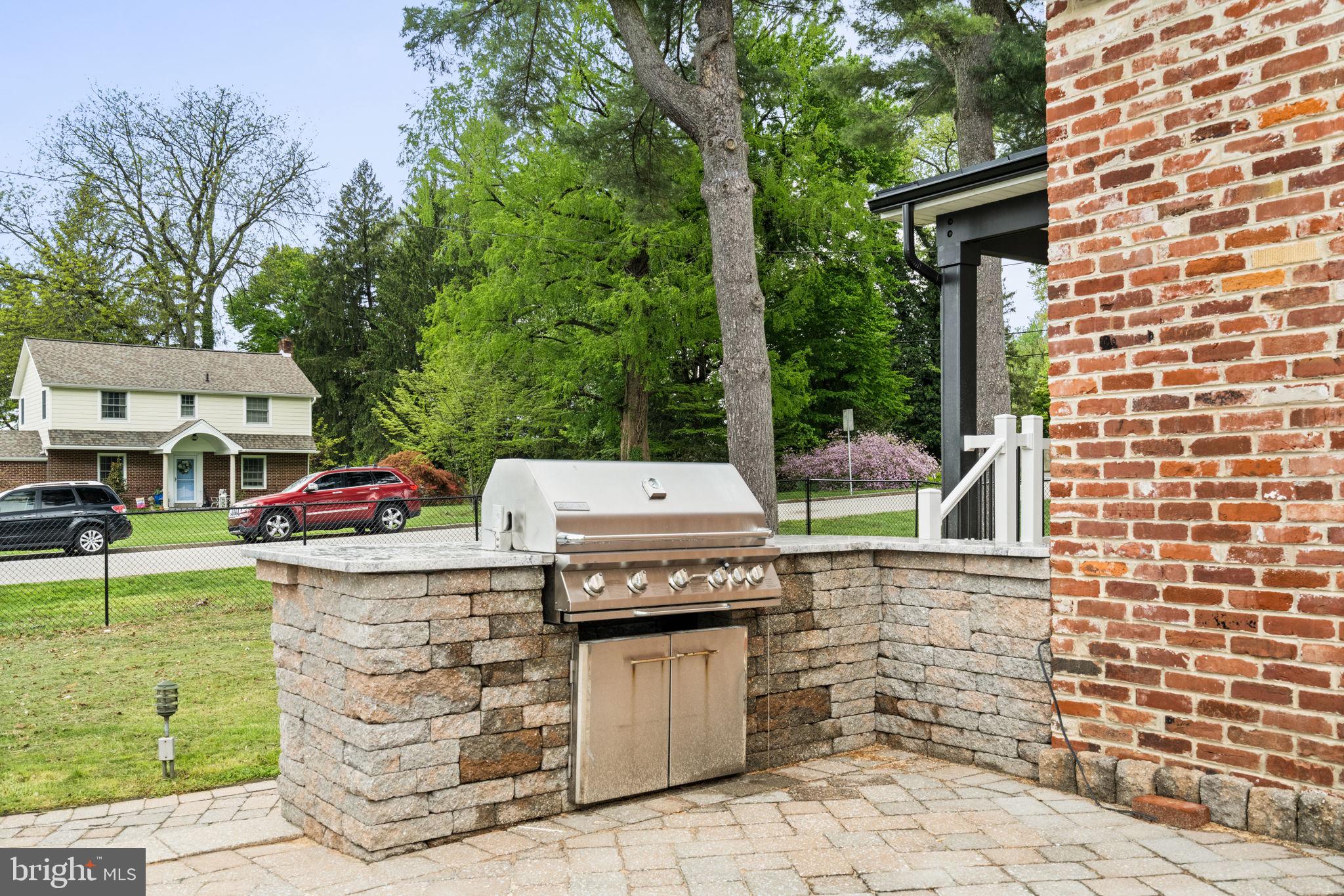 MERION GOLF MANOR - Residential