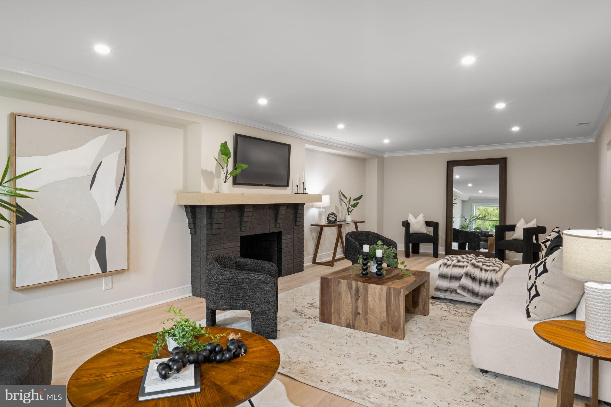 MERION GOLF MANOR - Residential