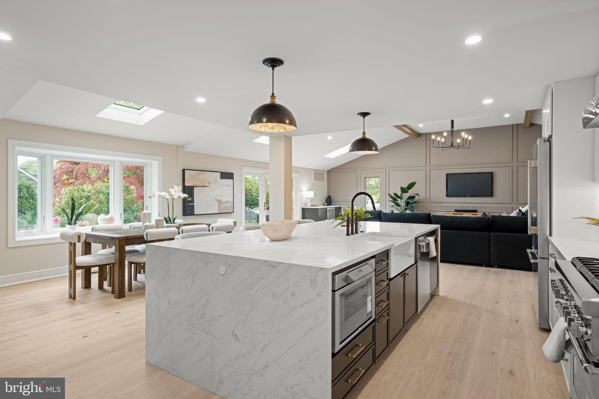 MERION GOLF MANOR - Residential