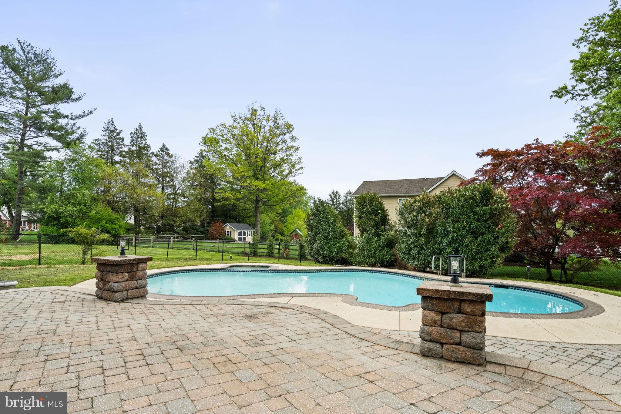 MERION GOLF MANOR - Residential