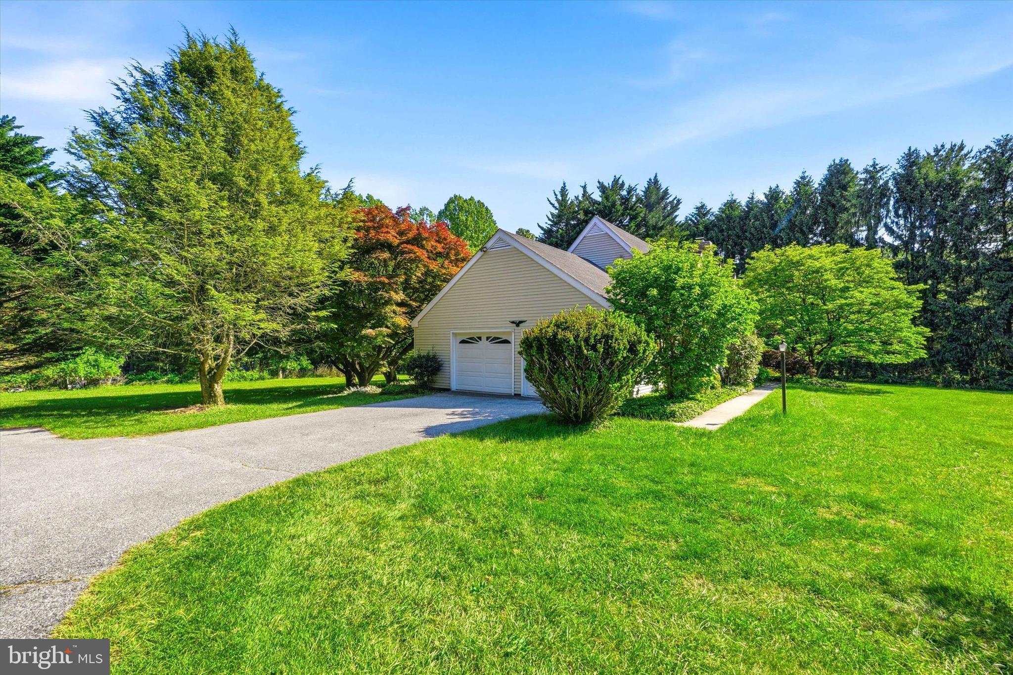 7 QUAIL WOOD COURT