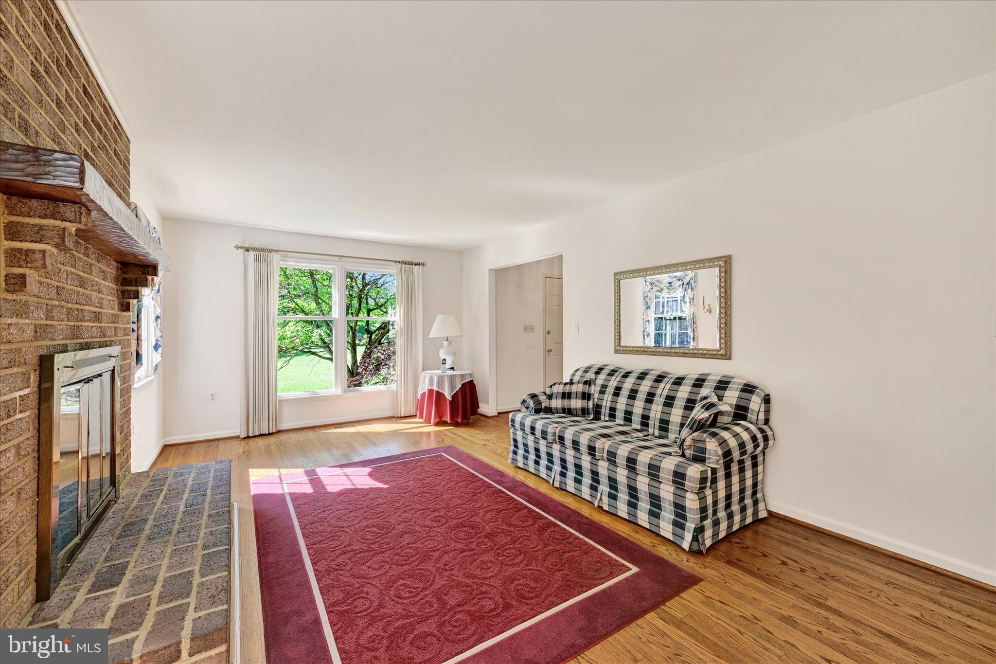 7 QUAIL WOOD COURT