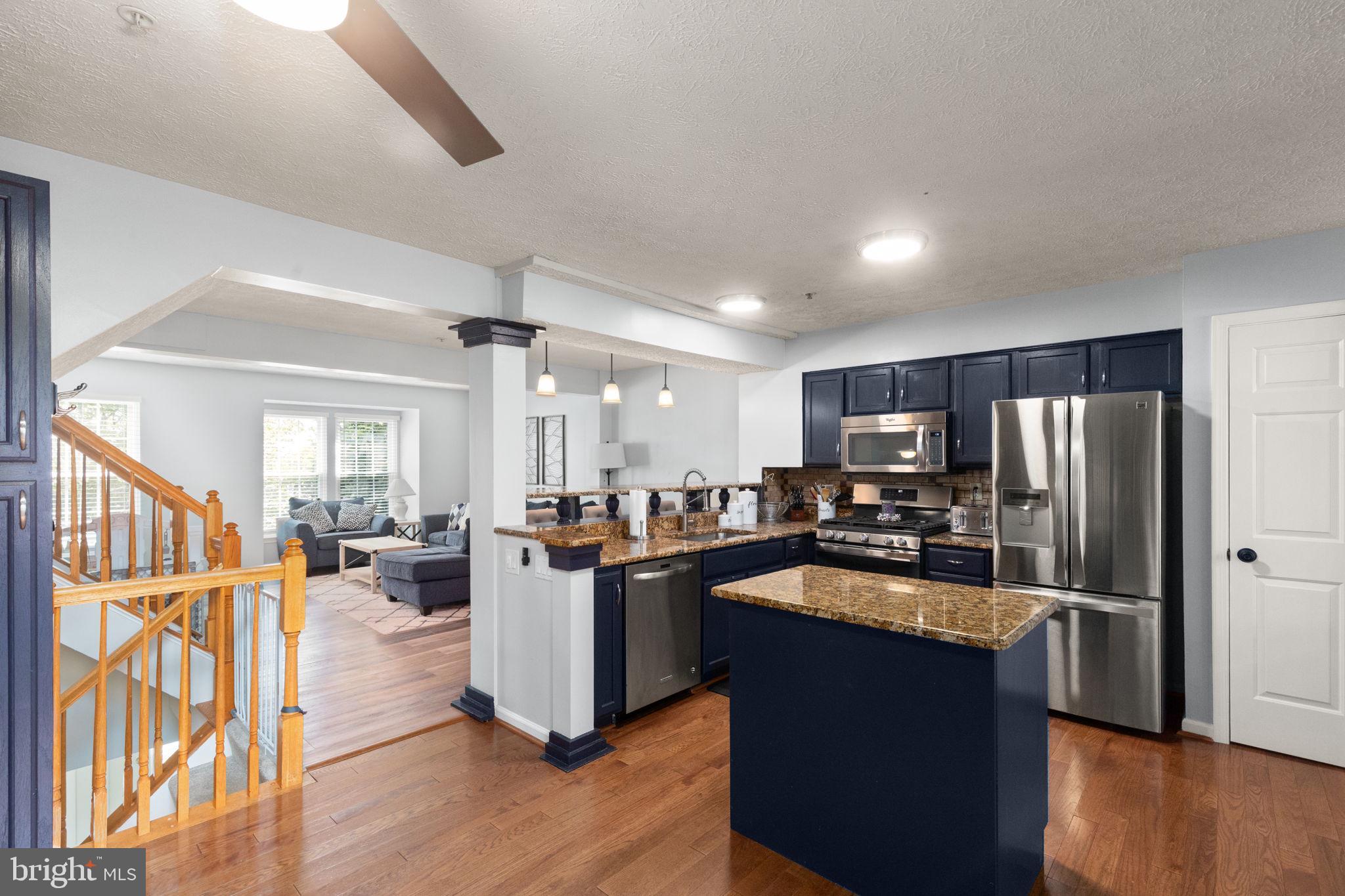 1049 JEANETT WAY