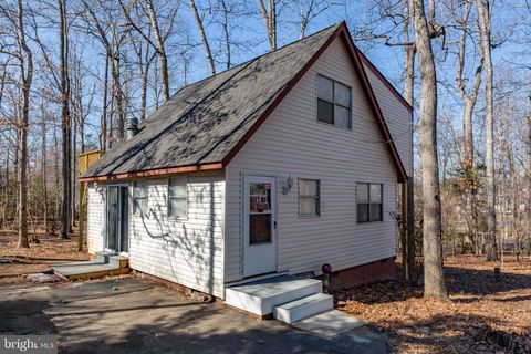 104 MONTICELLO CIRCLE LOCUST GROVE VA 22508