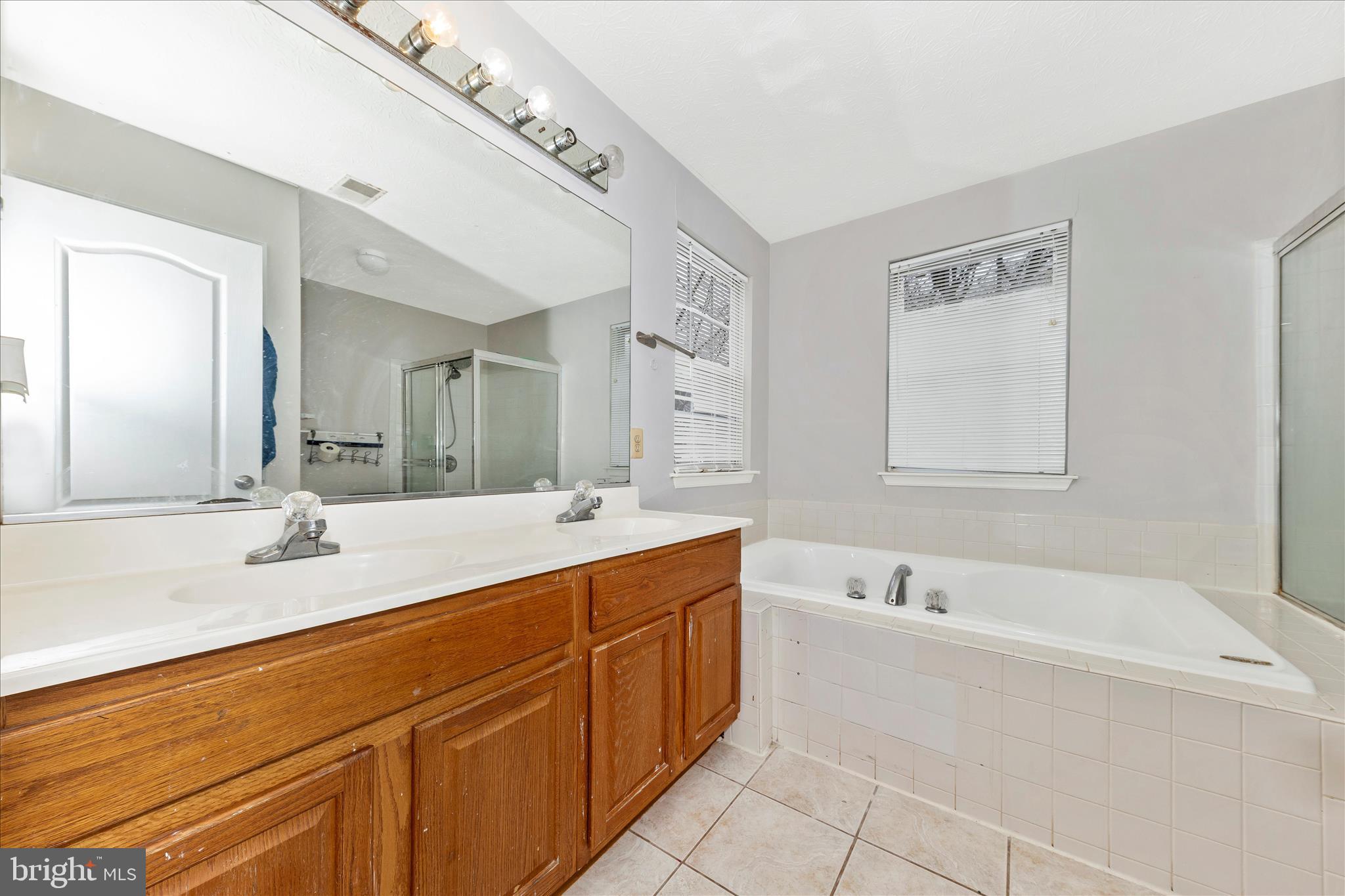 SOUTH HAMPTON SUB - Residential