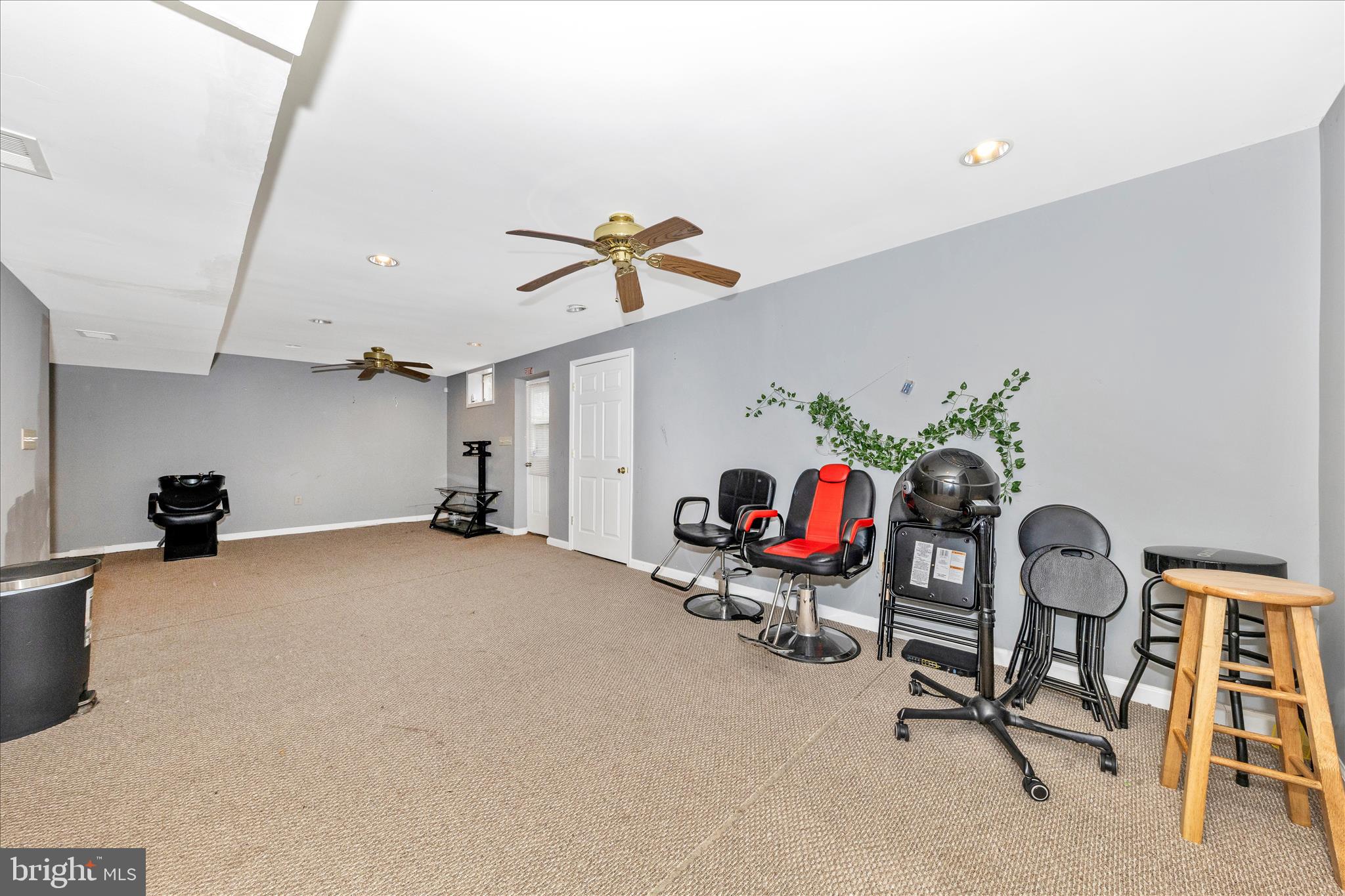 SOUTH HAMPTON SUB - Residential