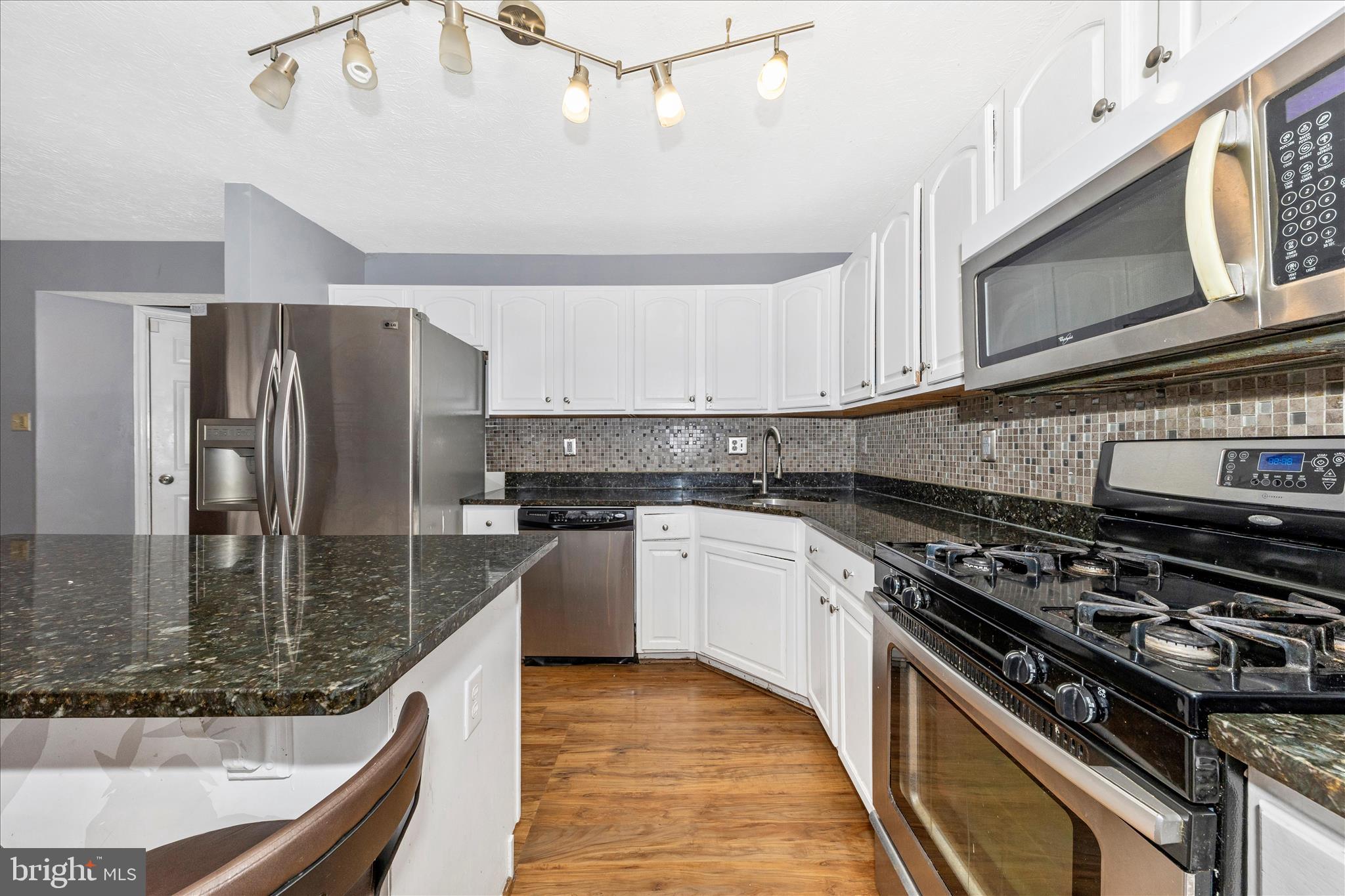 SOUTH HAMPTON SUB - Residential