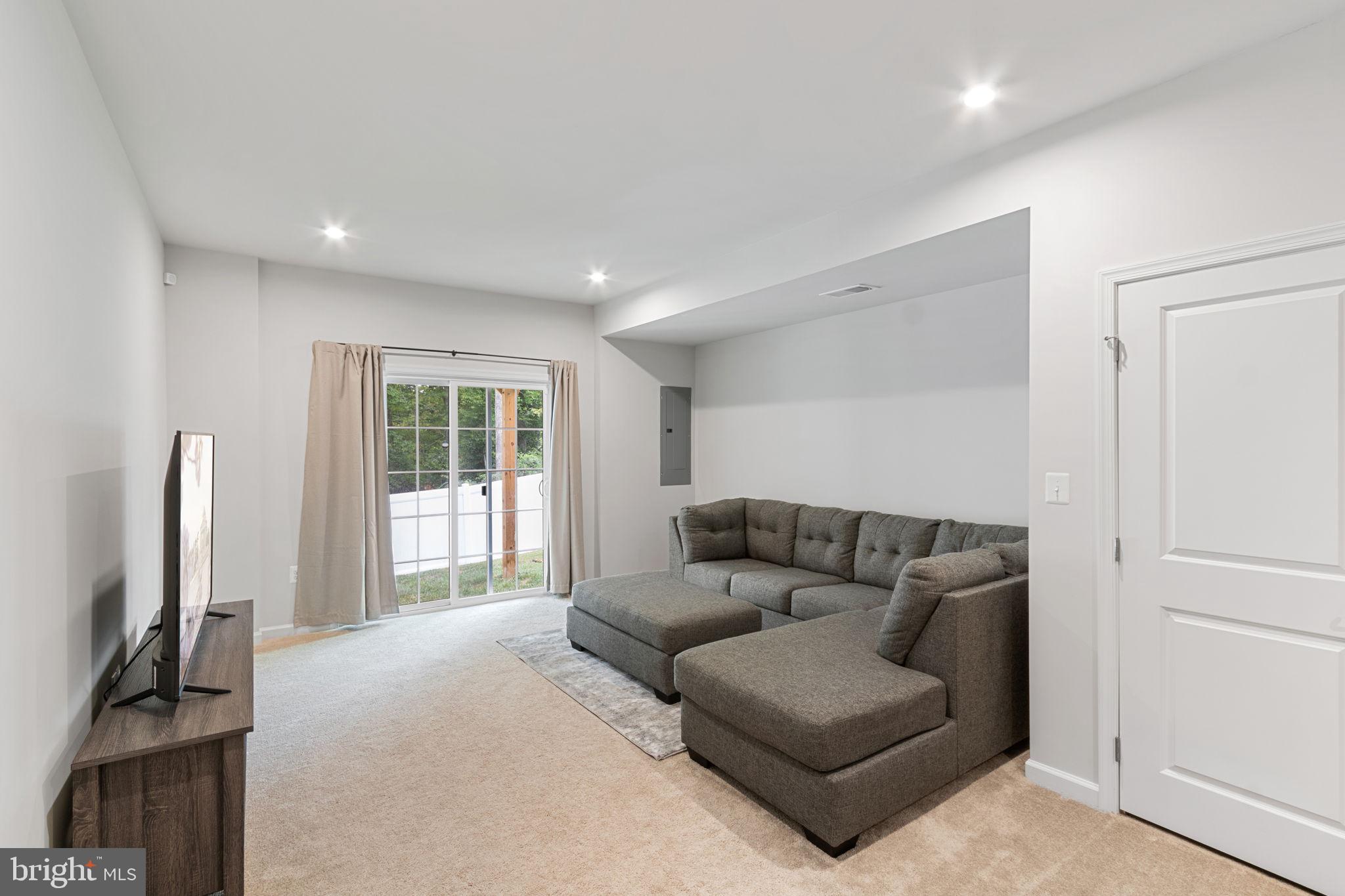 RAPPAHANNOCK LANDING - Residential