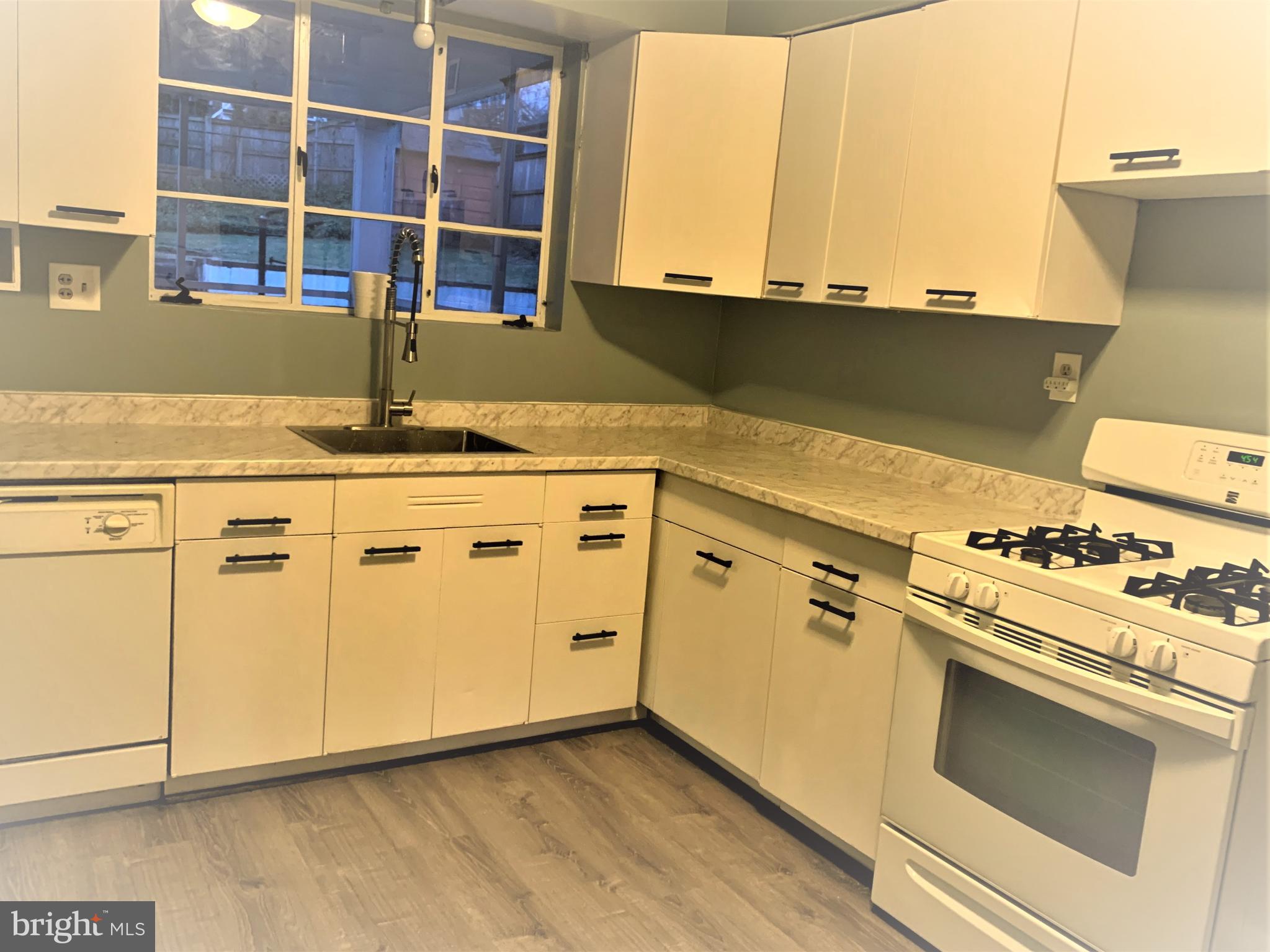 BON AIR - Residential Lease