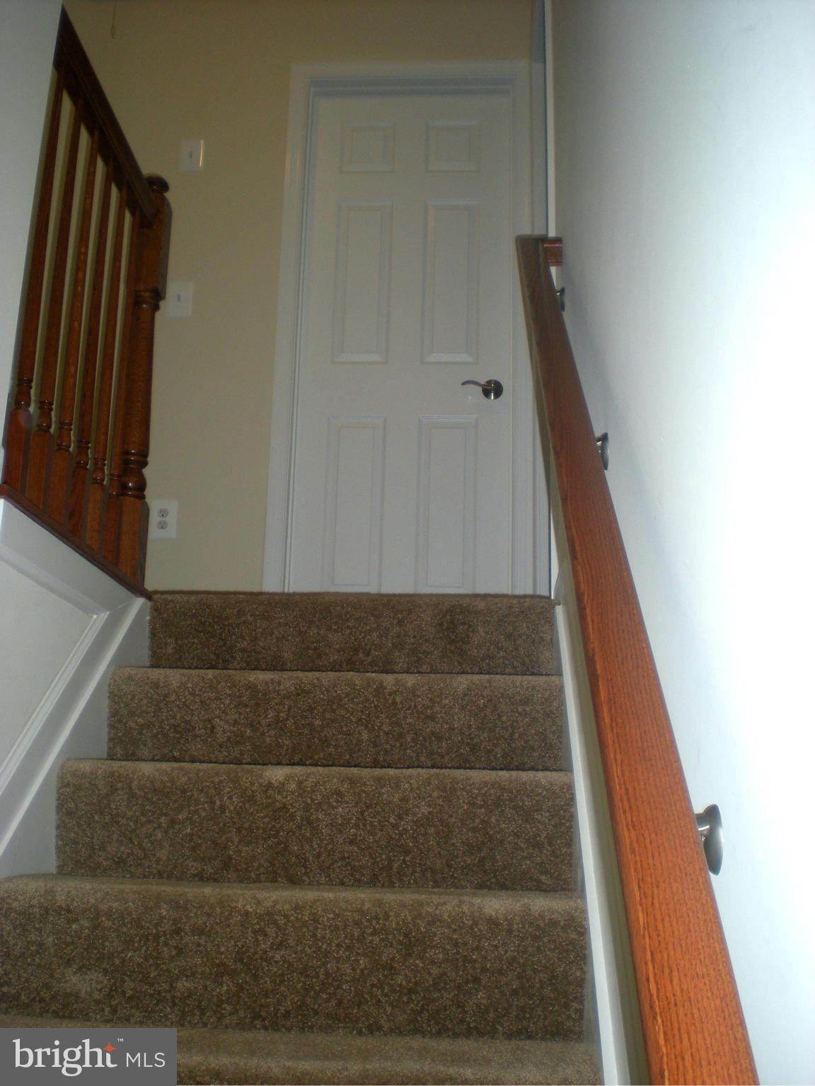 BARNETT AVENUE TOWNHOMES - Residential Lease