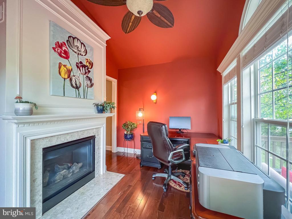 DOYLESTOWN STATION - Residential