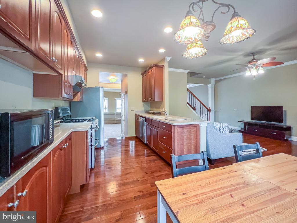 DOYLESTOWN STATION - Residential