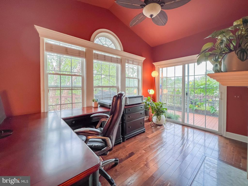 DOYLESTOWN STATION - Residential