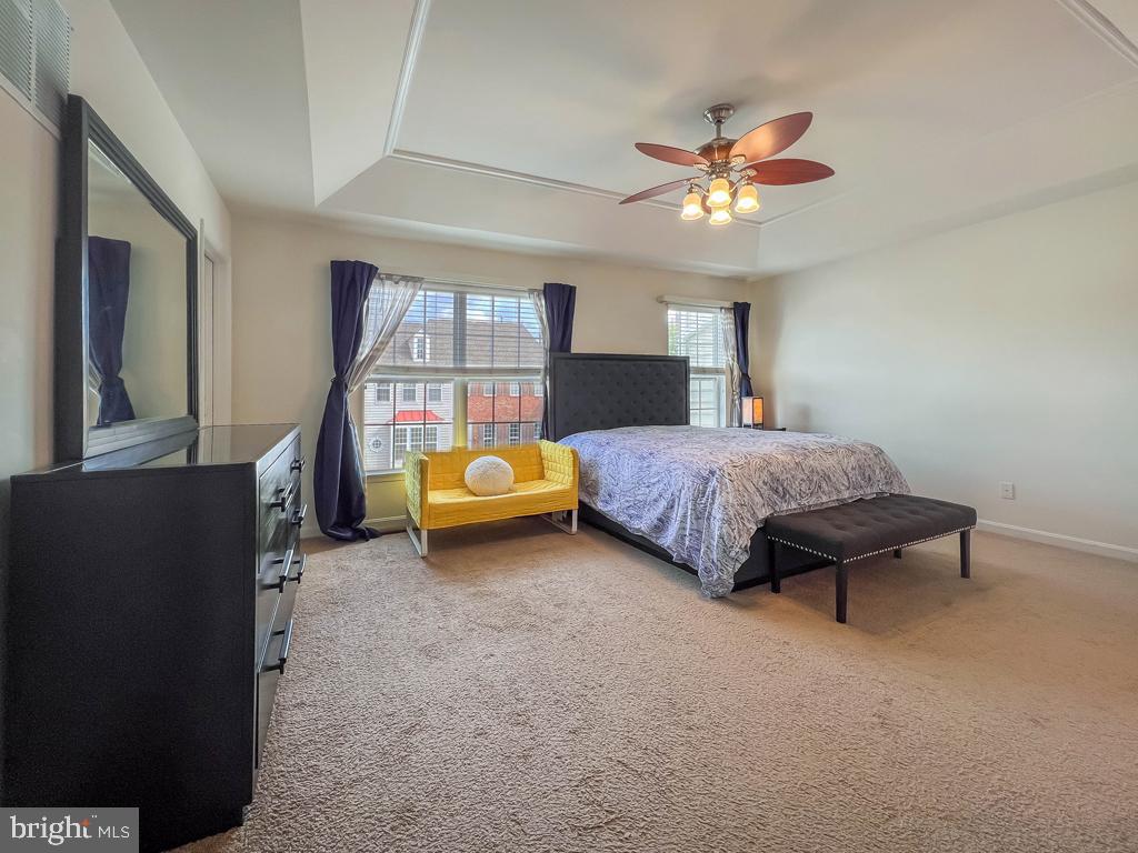 DOYLESTOWN STATION - Residential