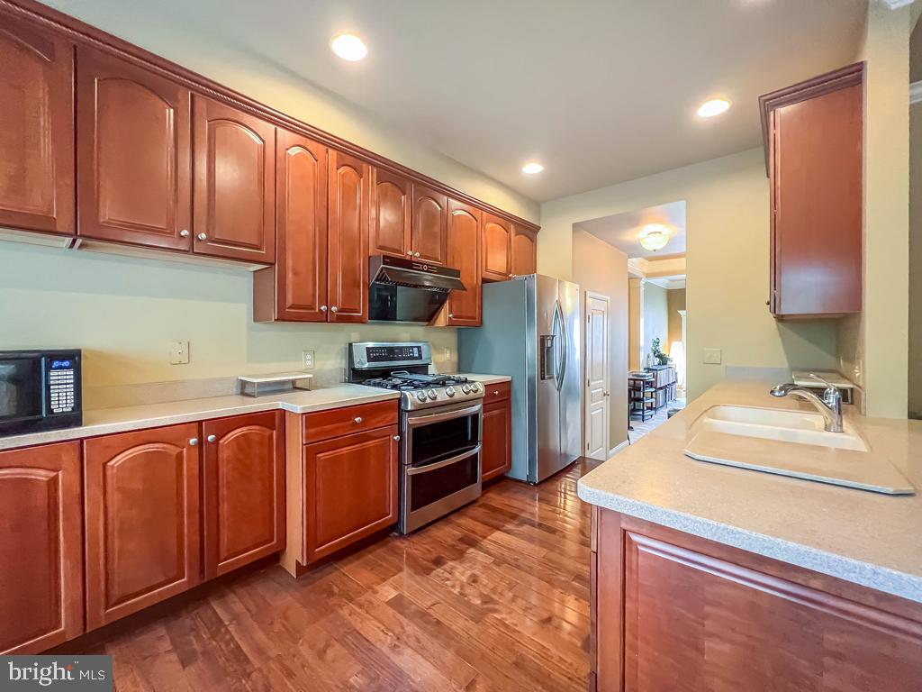 DOYLESTOWN STATION - Residential