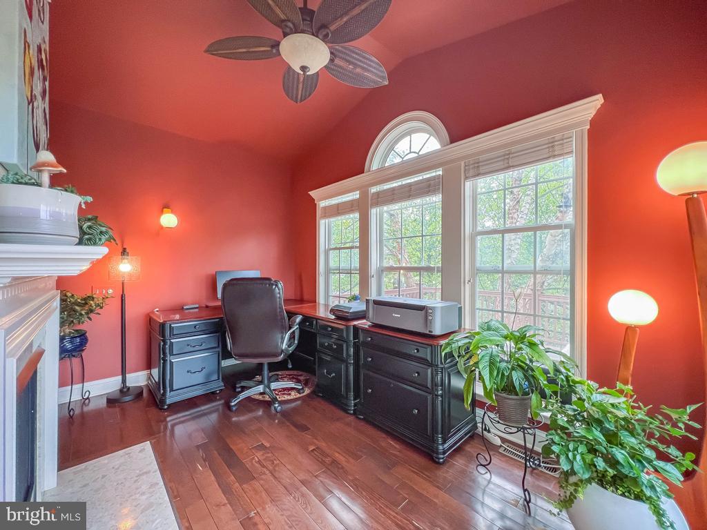 DOYLESTOWN STATION - Residential