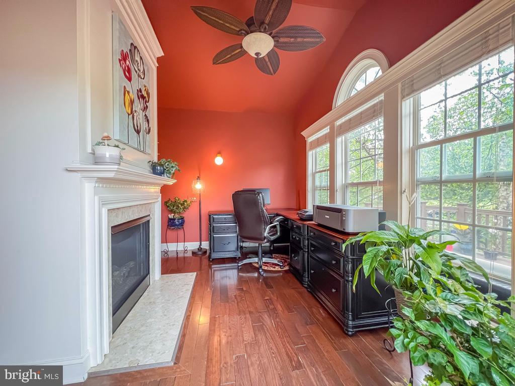 DOYLESTOWN STATION - Residential