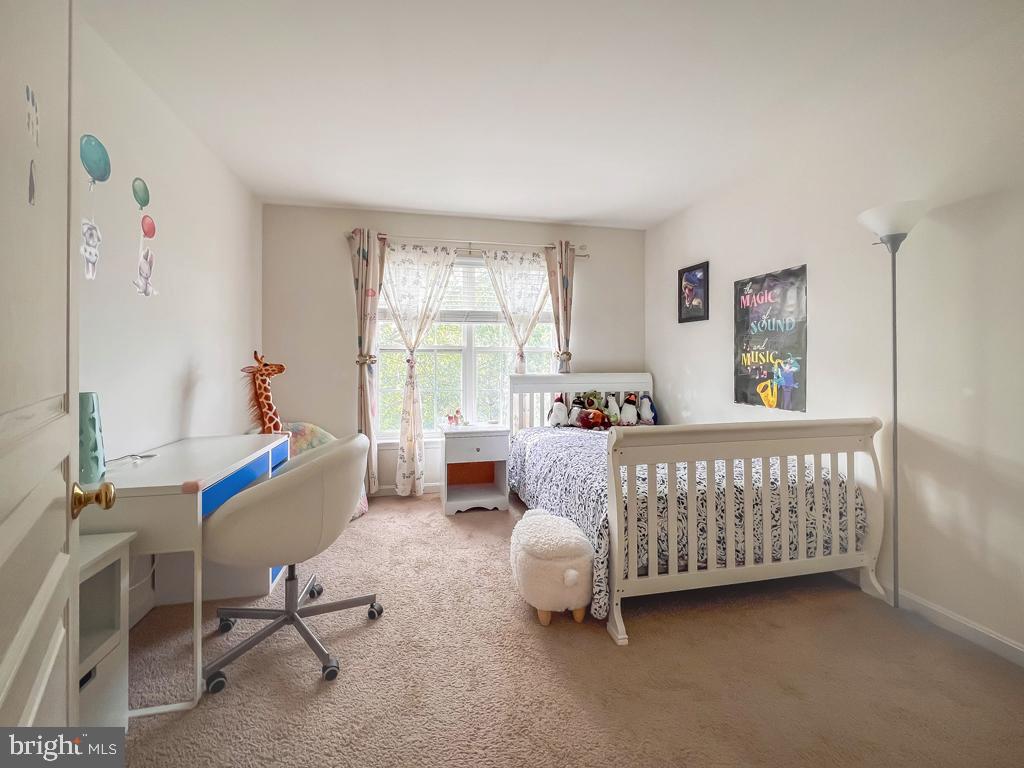 DOYLESTOWN STATION - Residential