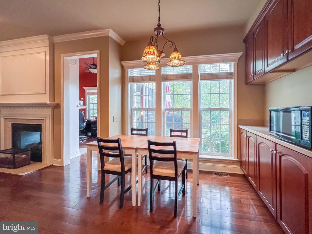 DOYLESTOWN STATION - Residential