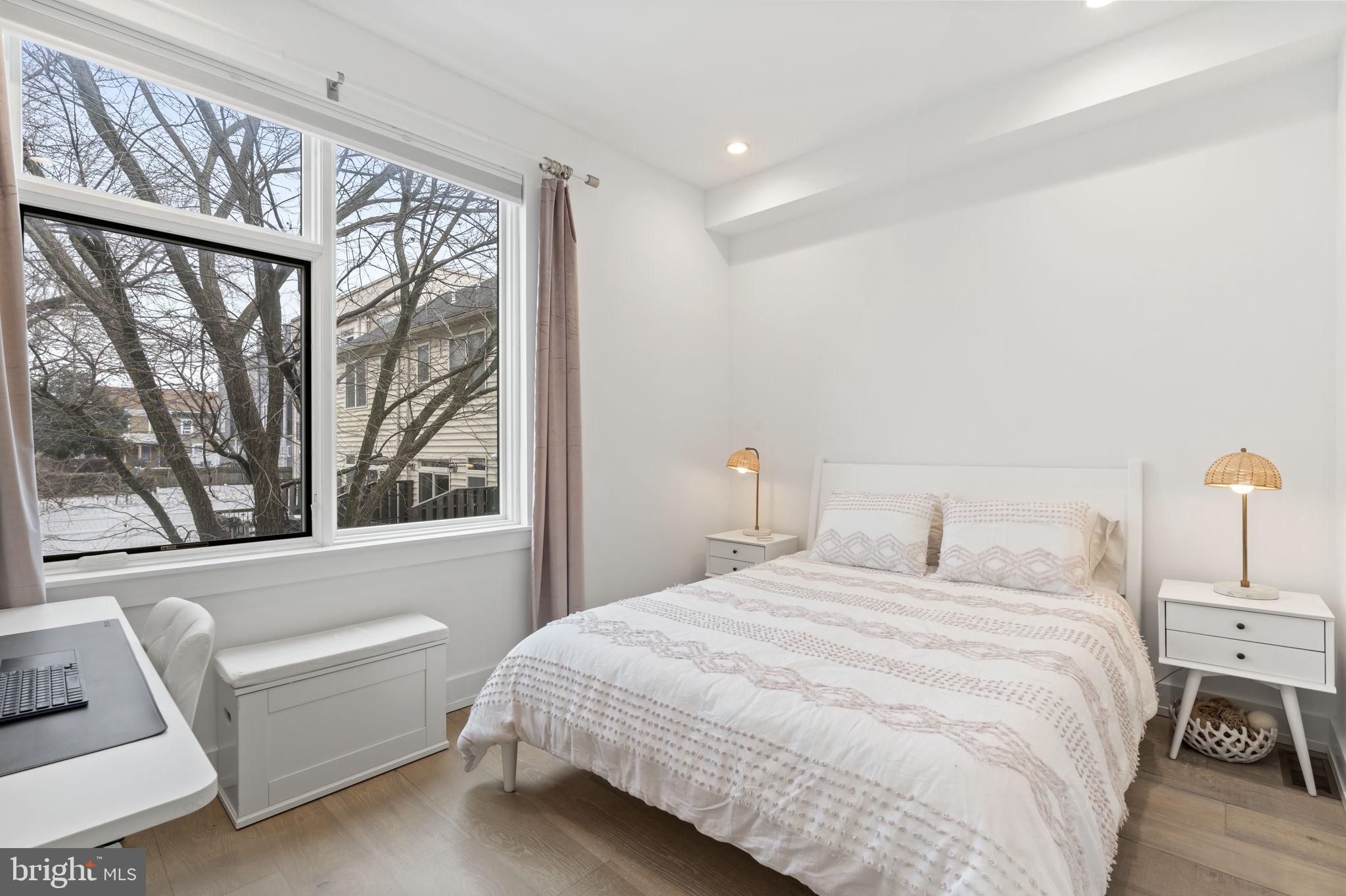 MANAYUNK - Residential