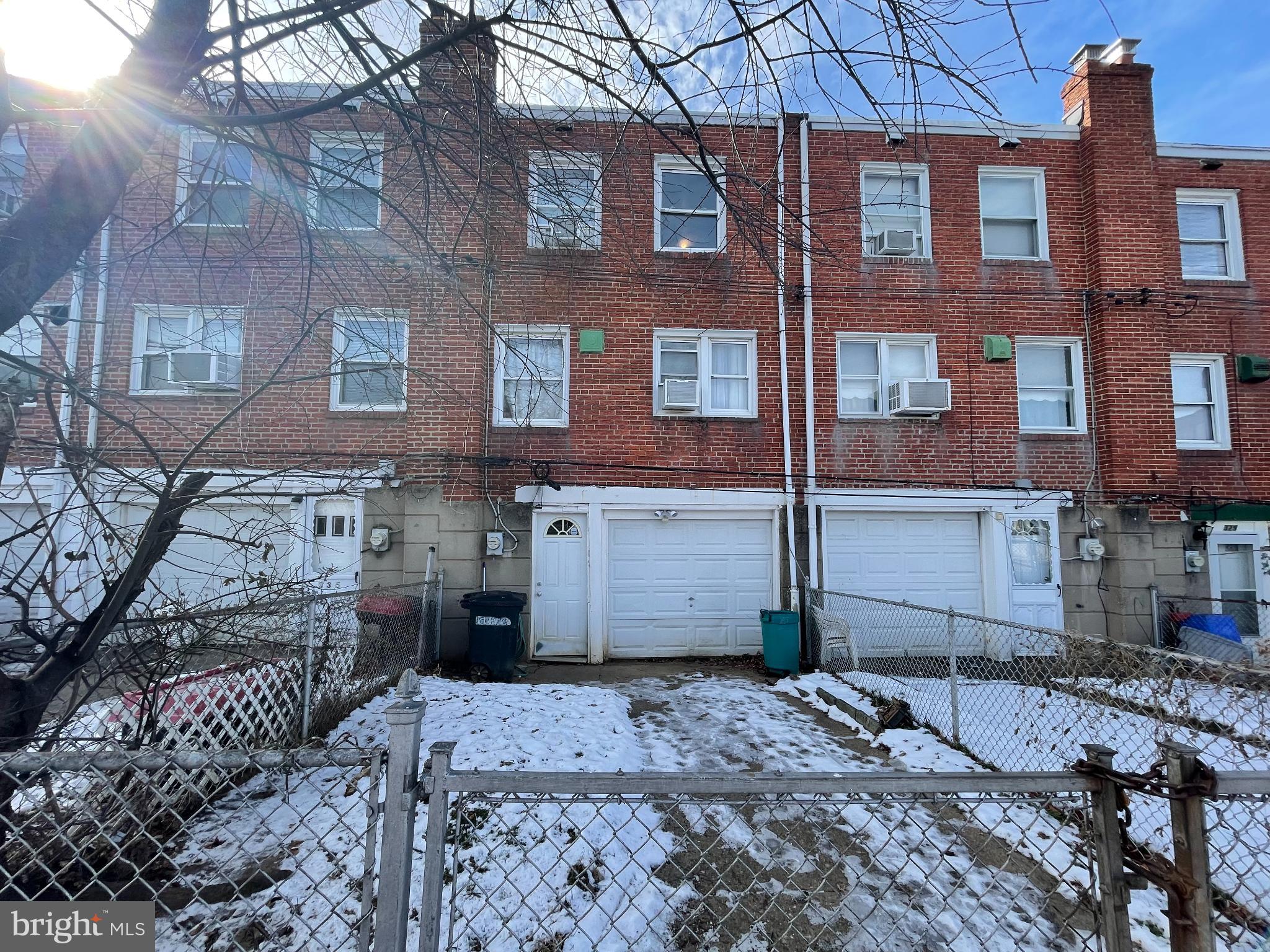 LAWNDALE - Residential