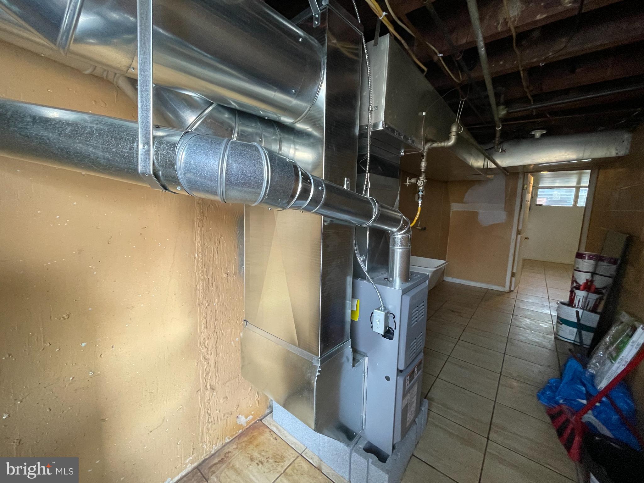 LAWNDALE - Residential