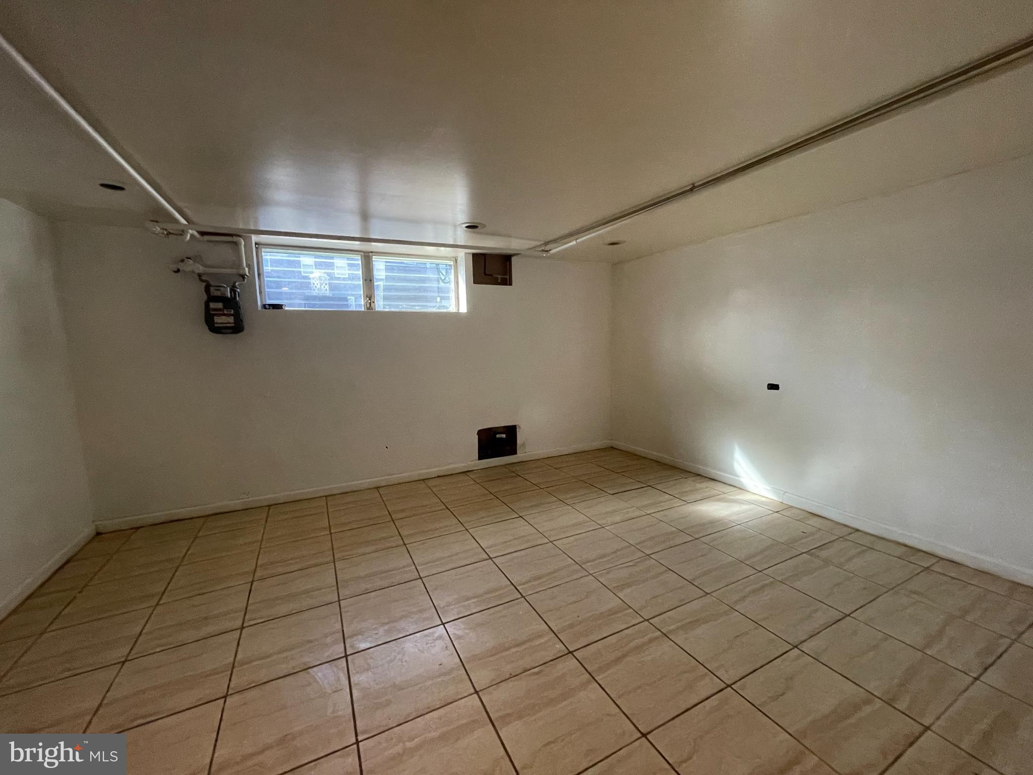 LAWNDALE - Residential