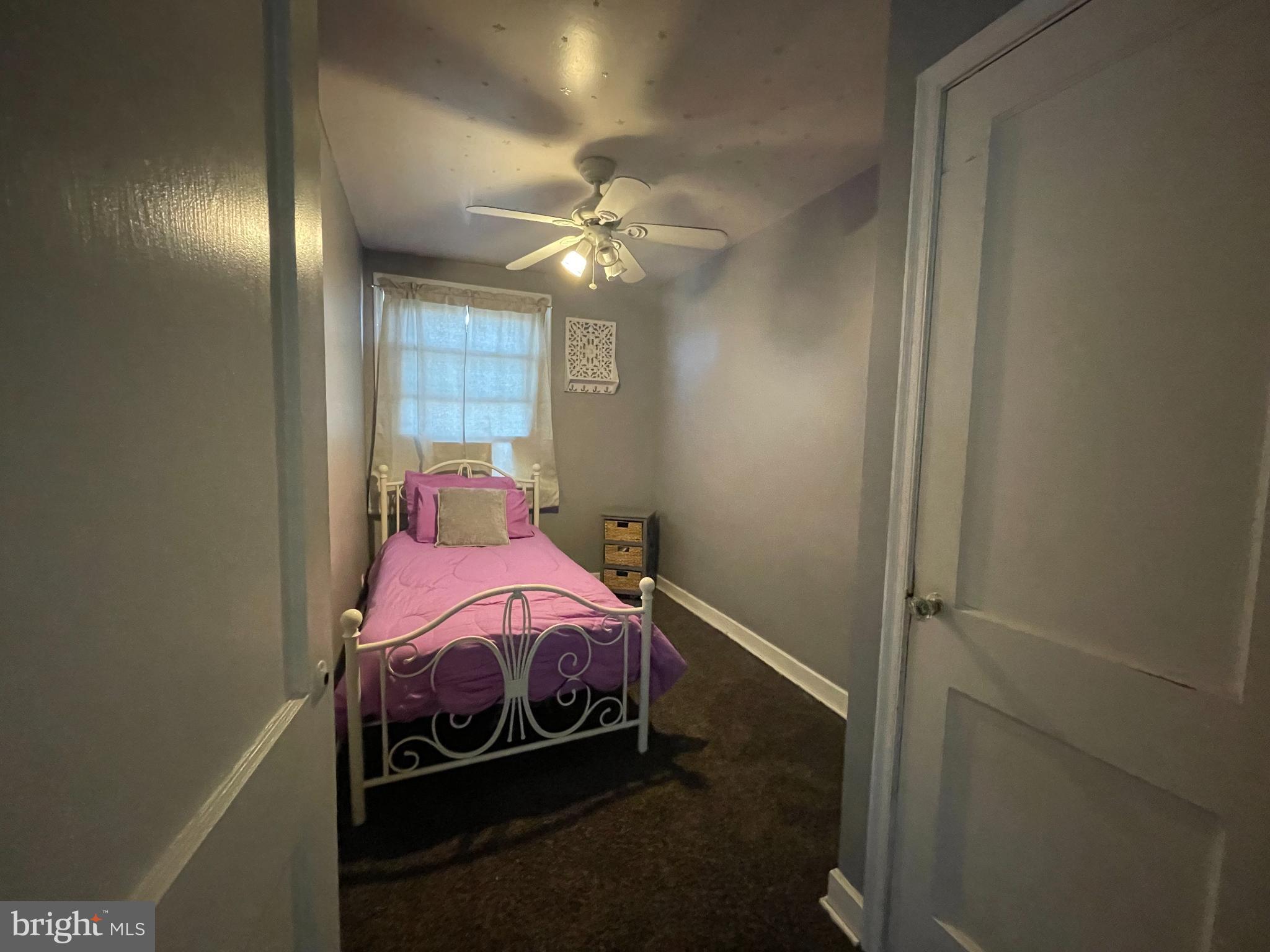 LAWNDALE - Residential