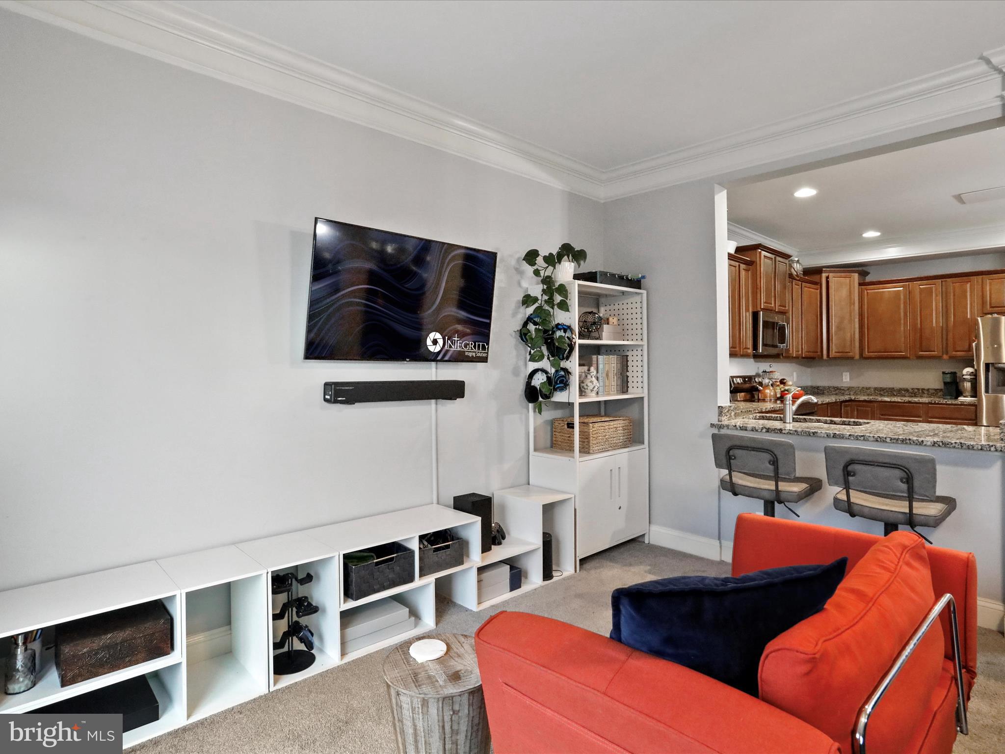 ROLLING HILLS ESTATES - Residential