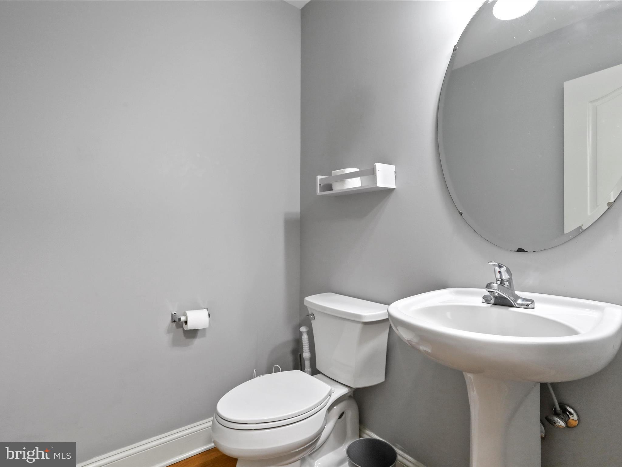 ROLLING HILLS ESTATES - Residential