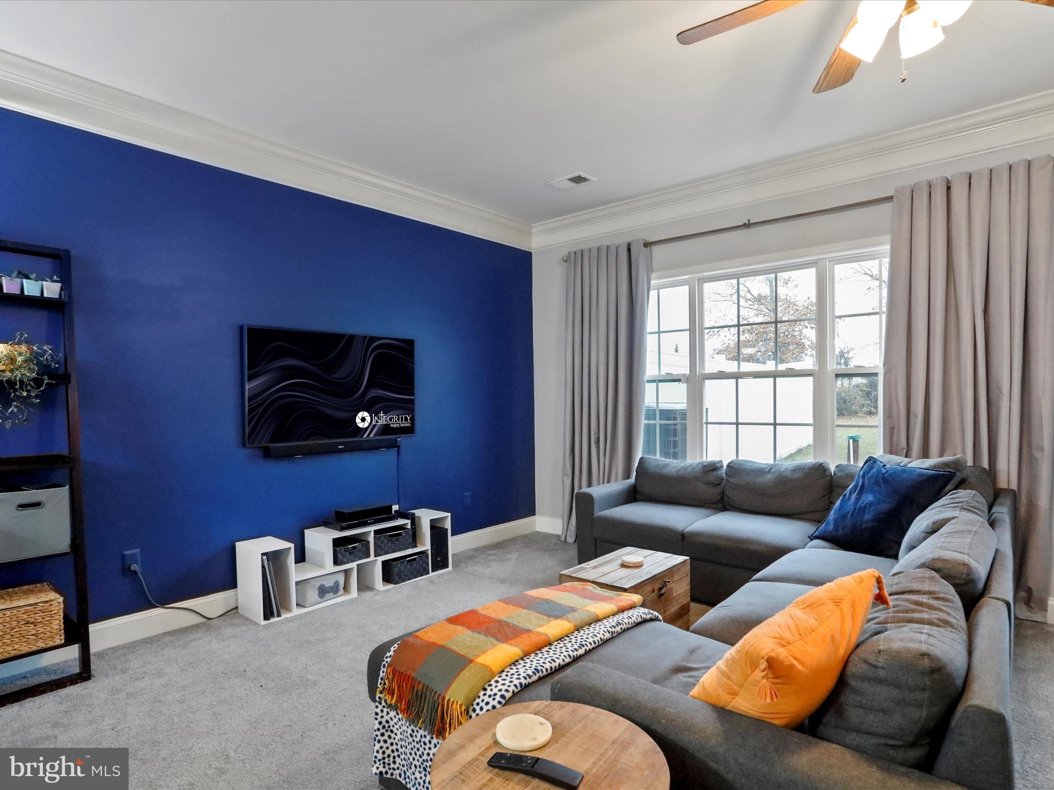 ROLLING HILLS ESTATES - Residential