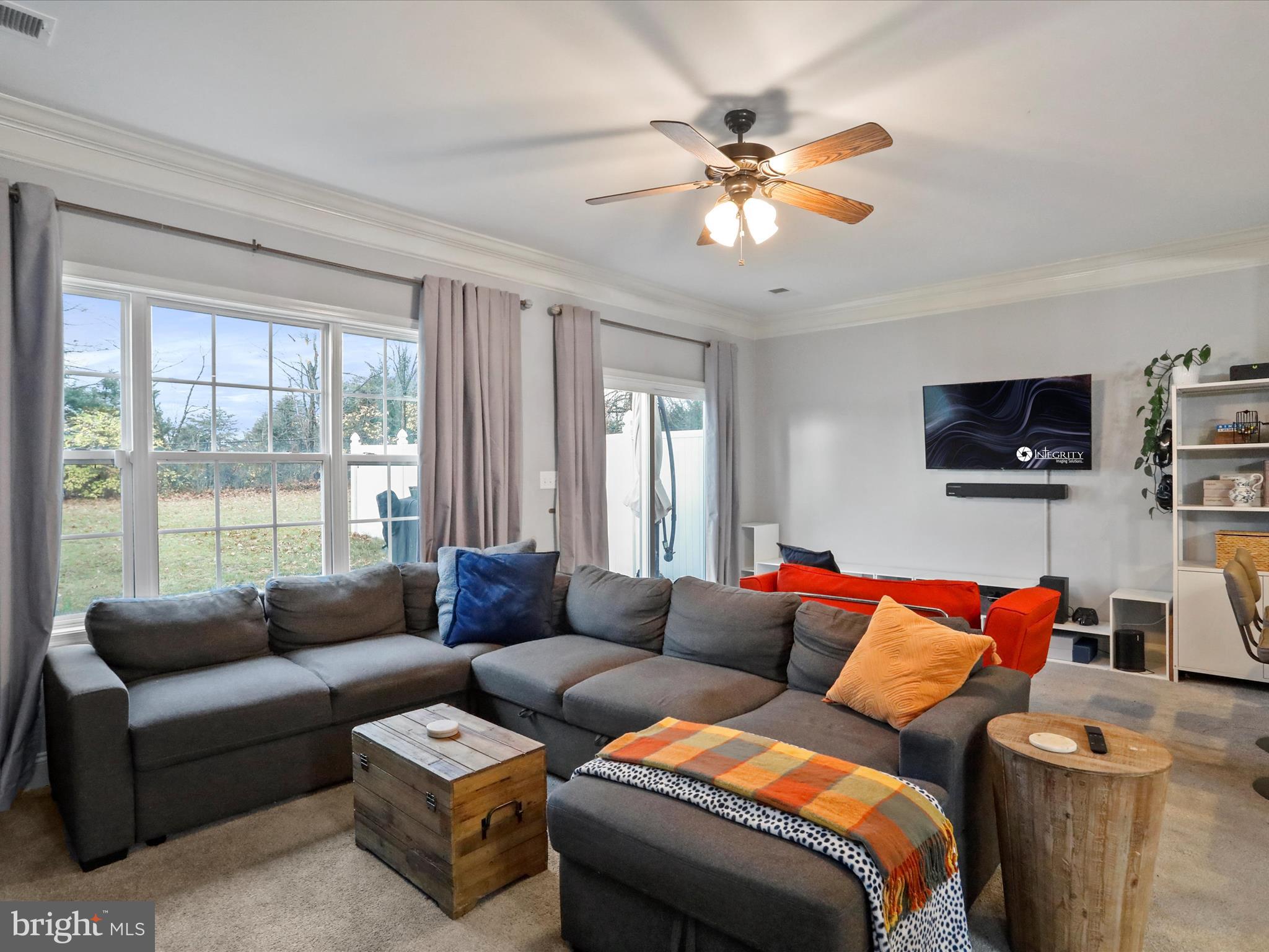 ROLLING HILLS ESTATES - Residential