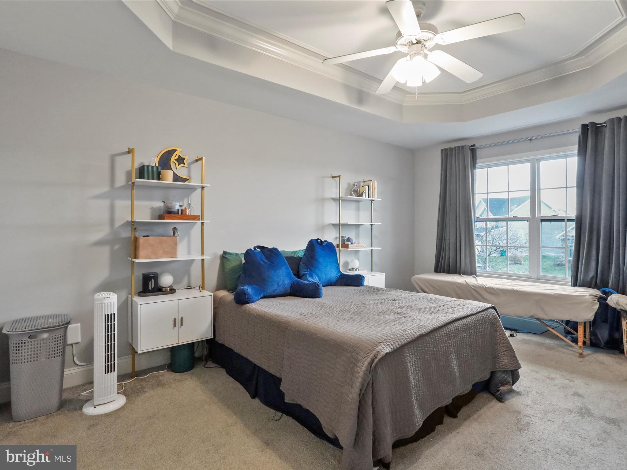 ROLLING HILLS ESTATES - Residential