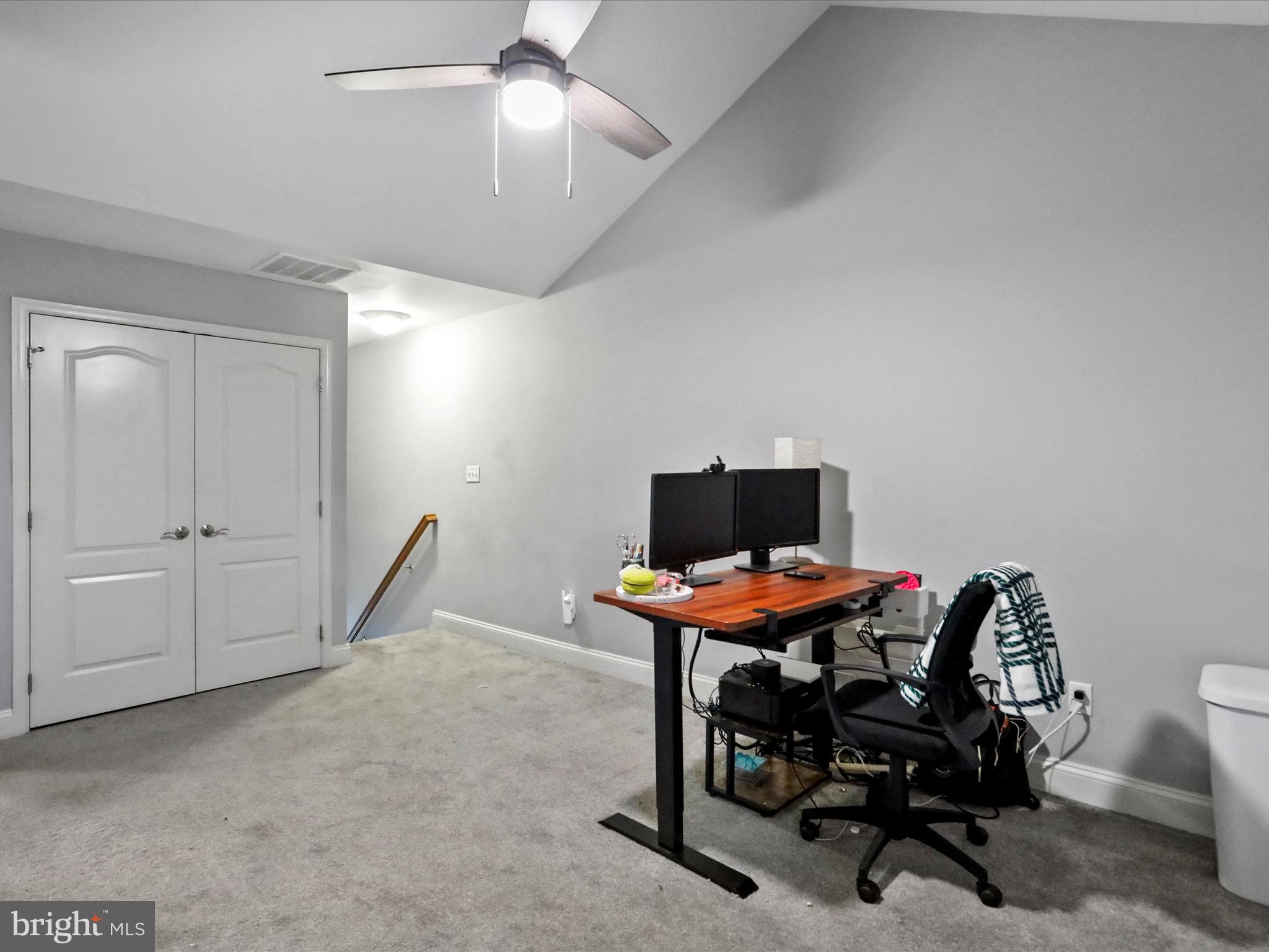 ROLLING HILLS ESTATES - Residential