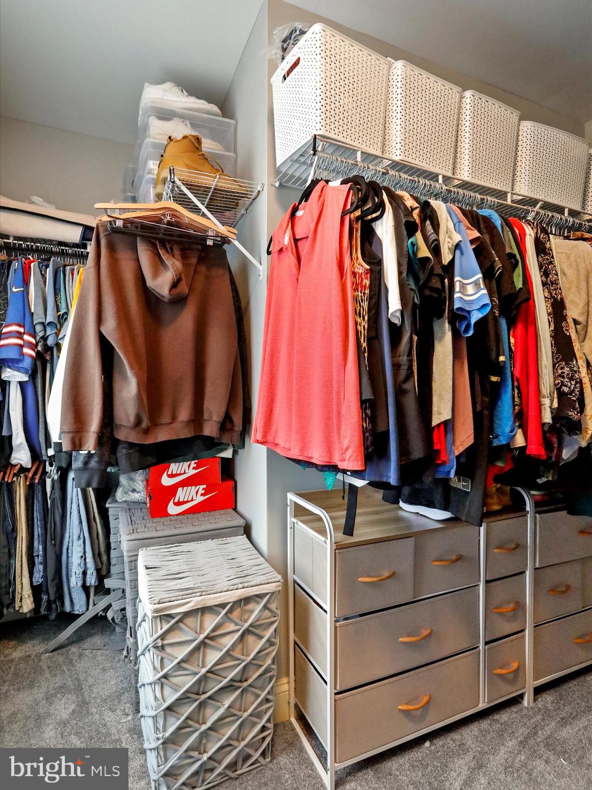 ROLLING HILLS ESTATES - Residential