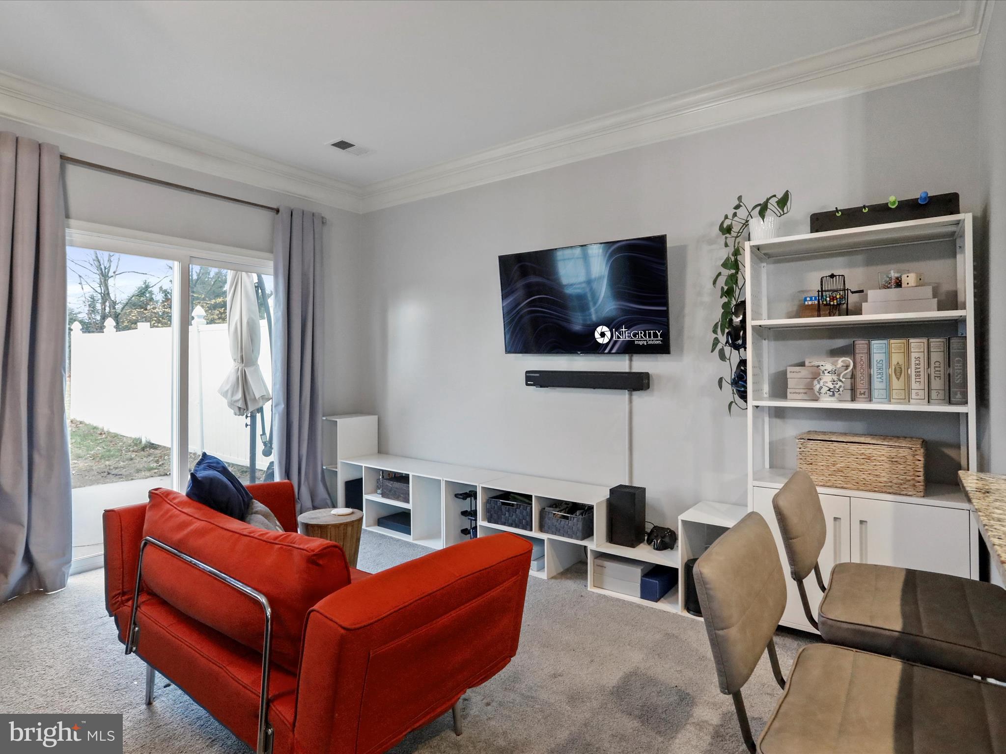 ROLLING HILLS ESTATES - Residential