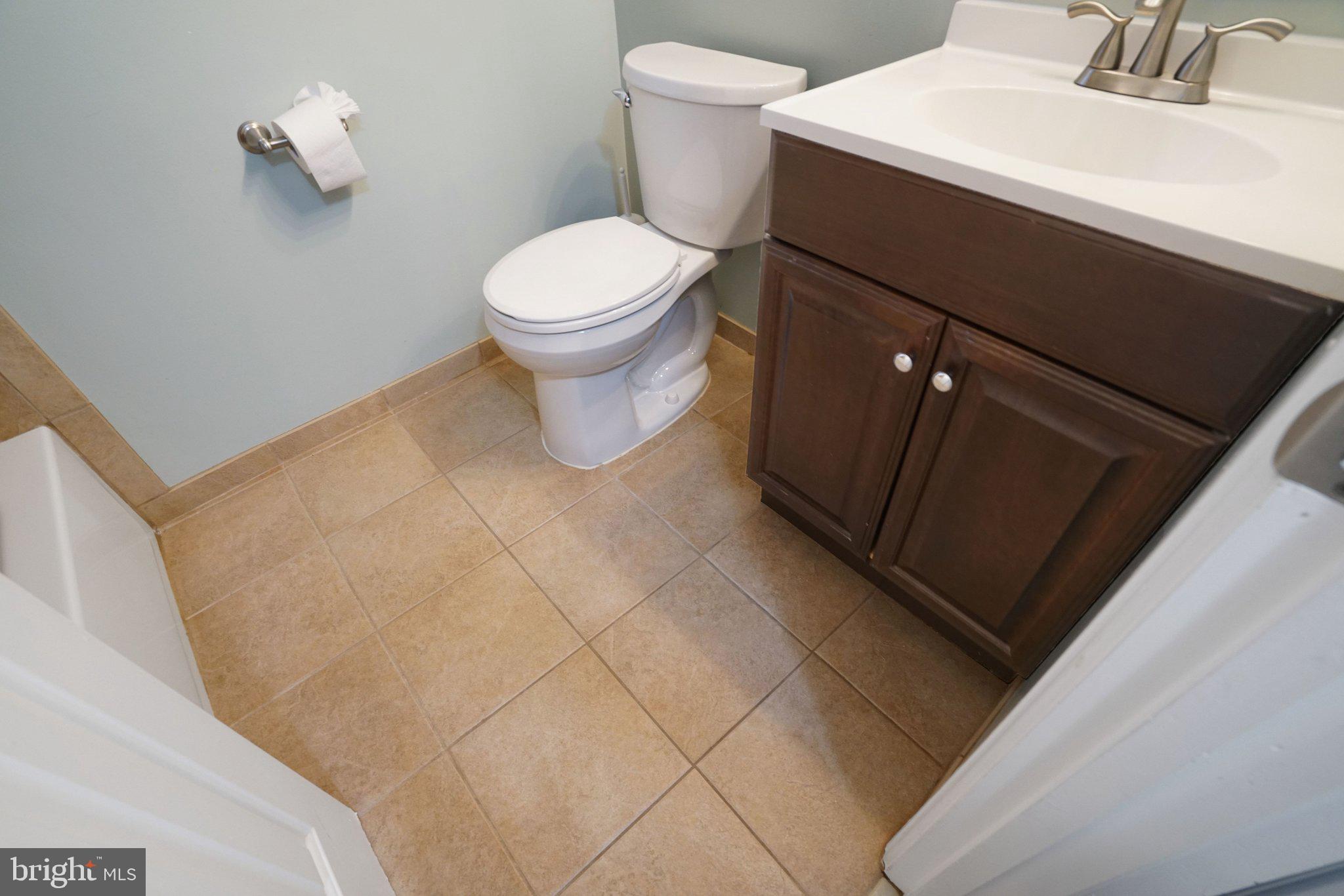 FAIRLINGTON VILLAGE - Residential