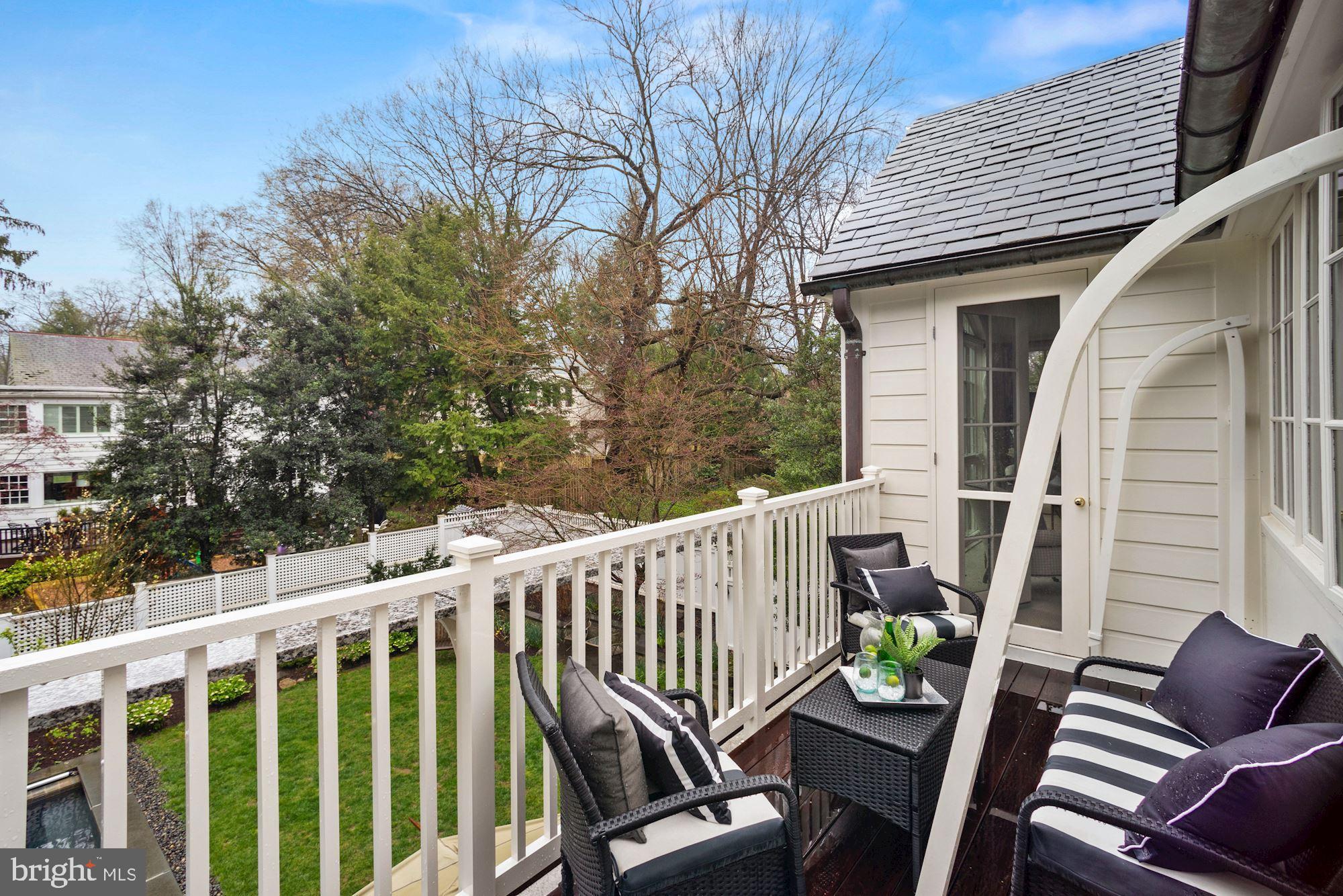 SPRING VALLEY - Residential