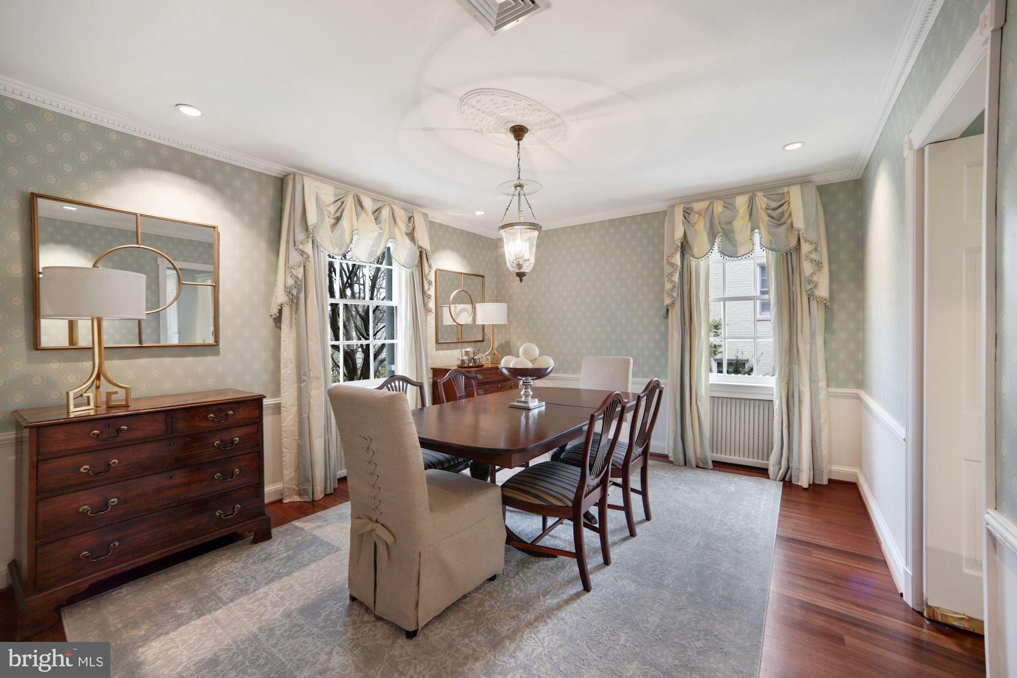 SPRING VALLEY - Residential